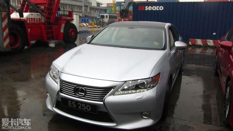 2013 Lexus ES