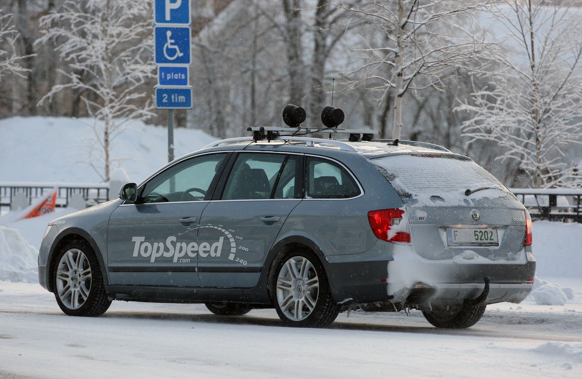 2012 Skoda Superb Scout