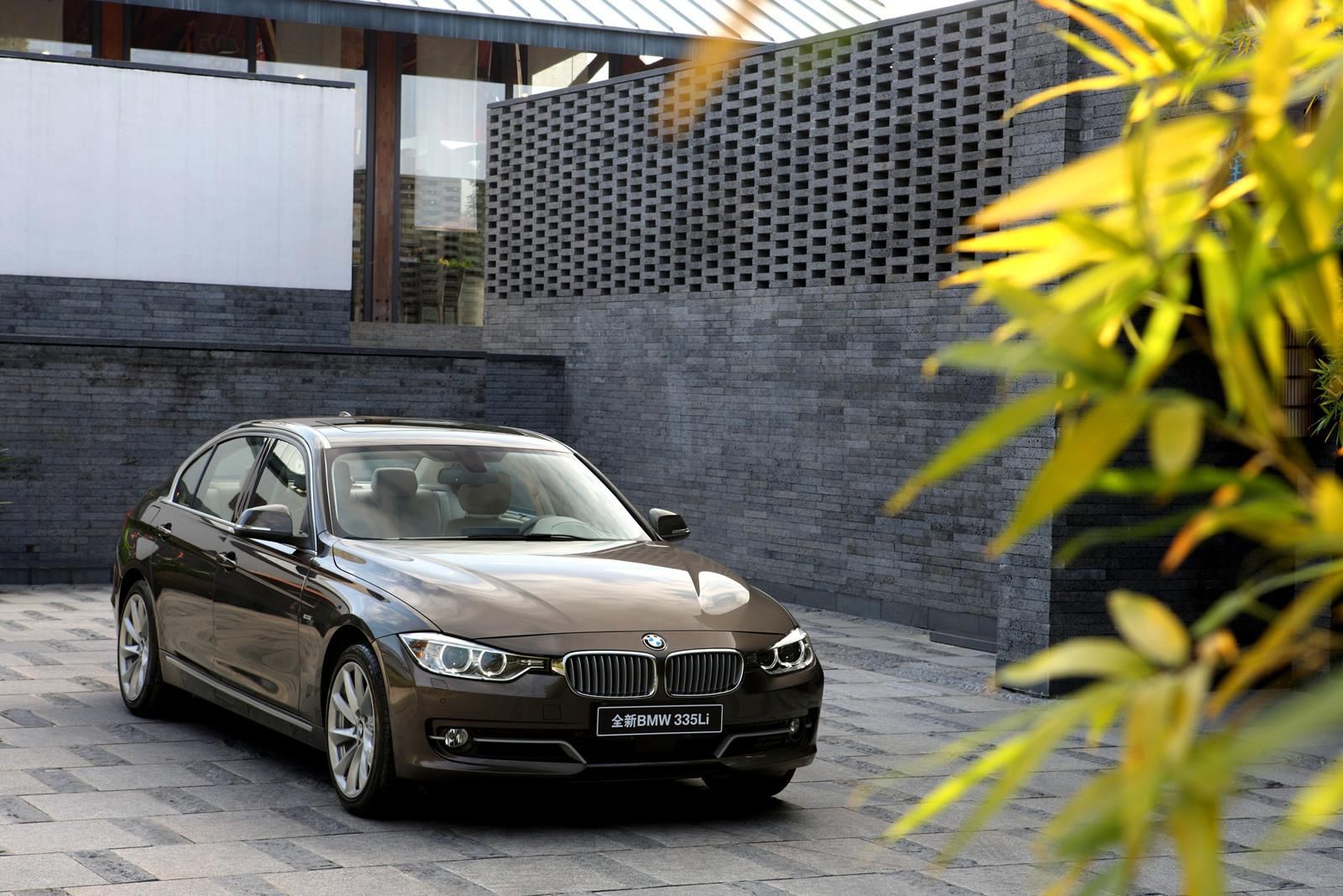 2013 BMW 3-Series LWB