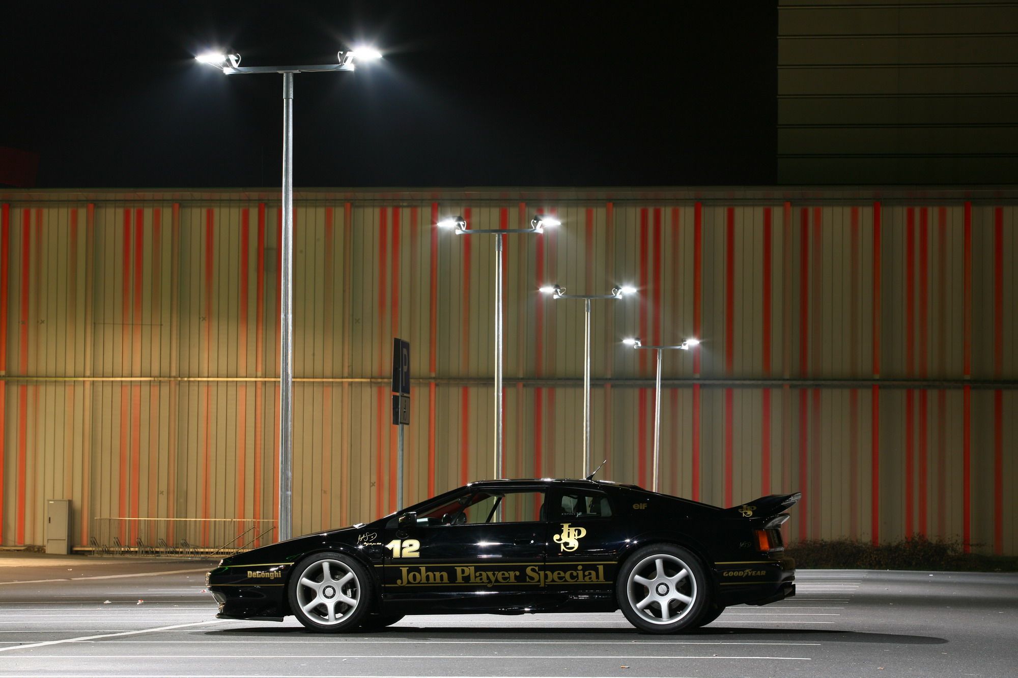 2004 Lotus Esprit by Cam Shaft