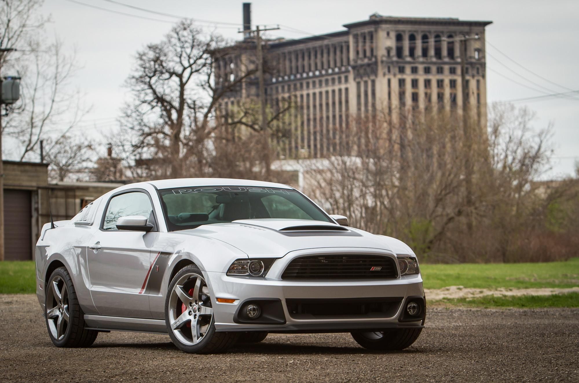 2013 Ford Mustang by Roush