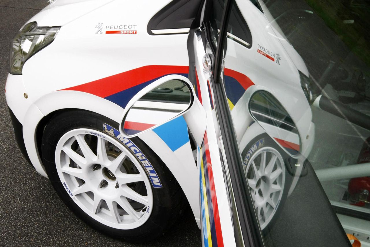 2012 Peugeot 208 R2 Rally Car