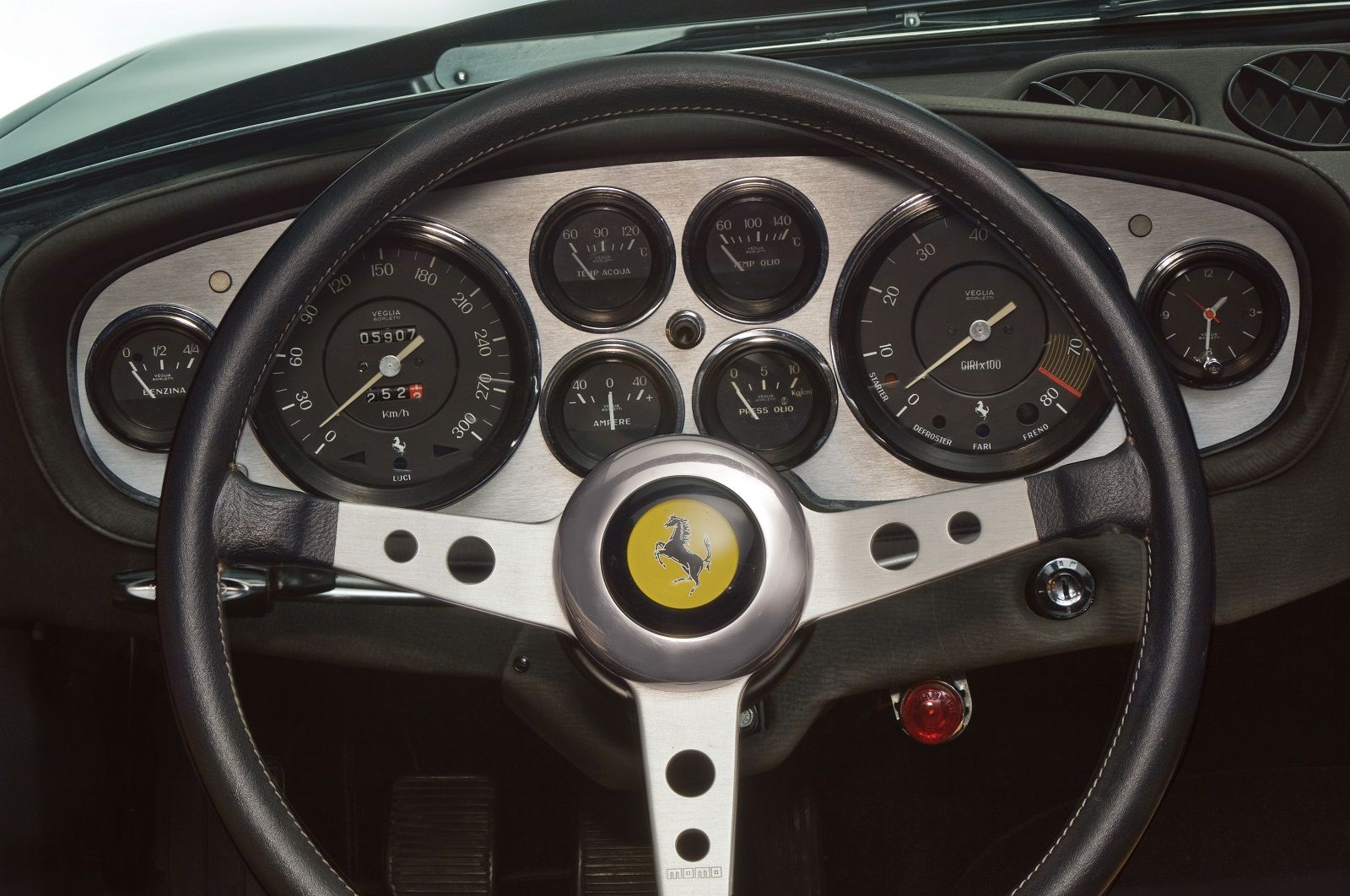 1971 Ferrari 365 GTS/4 Daytona Spyder
