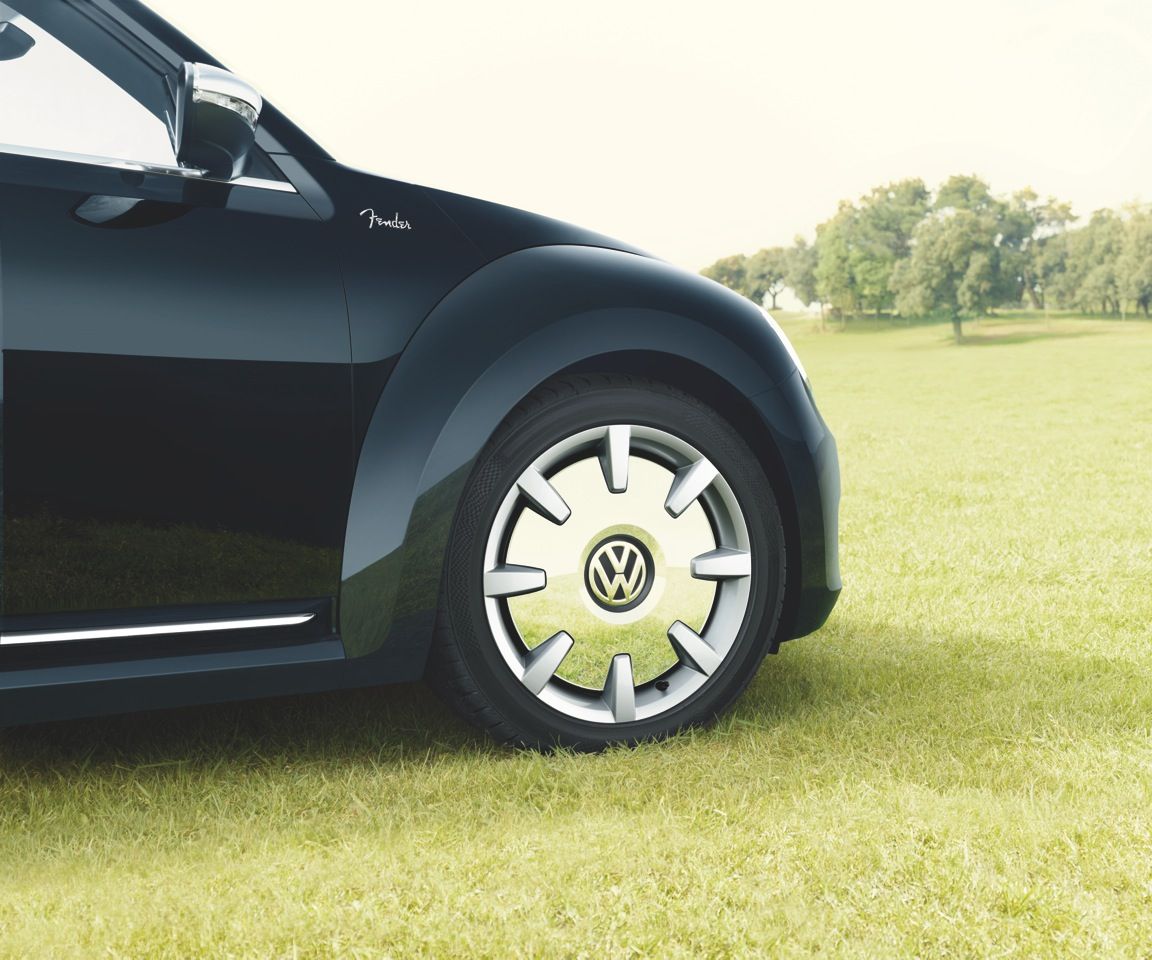 2013 Volkswagen Beetle Fender Edition