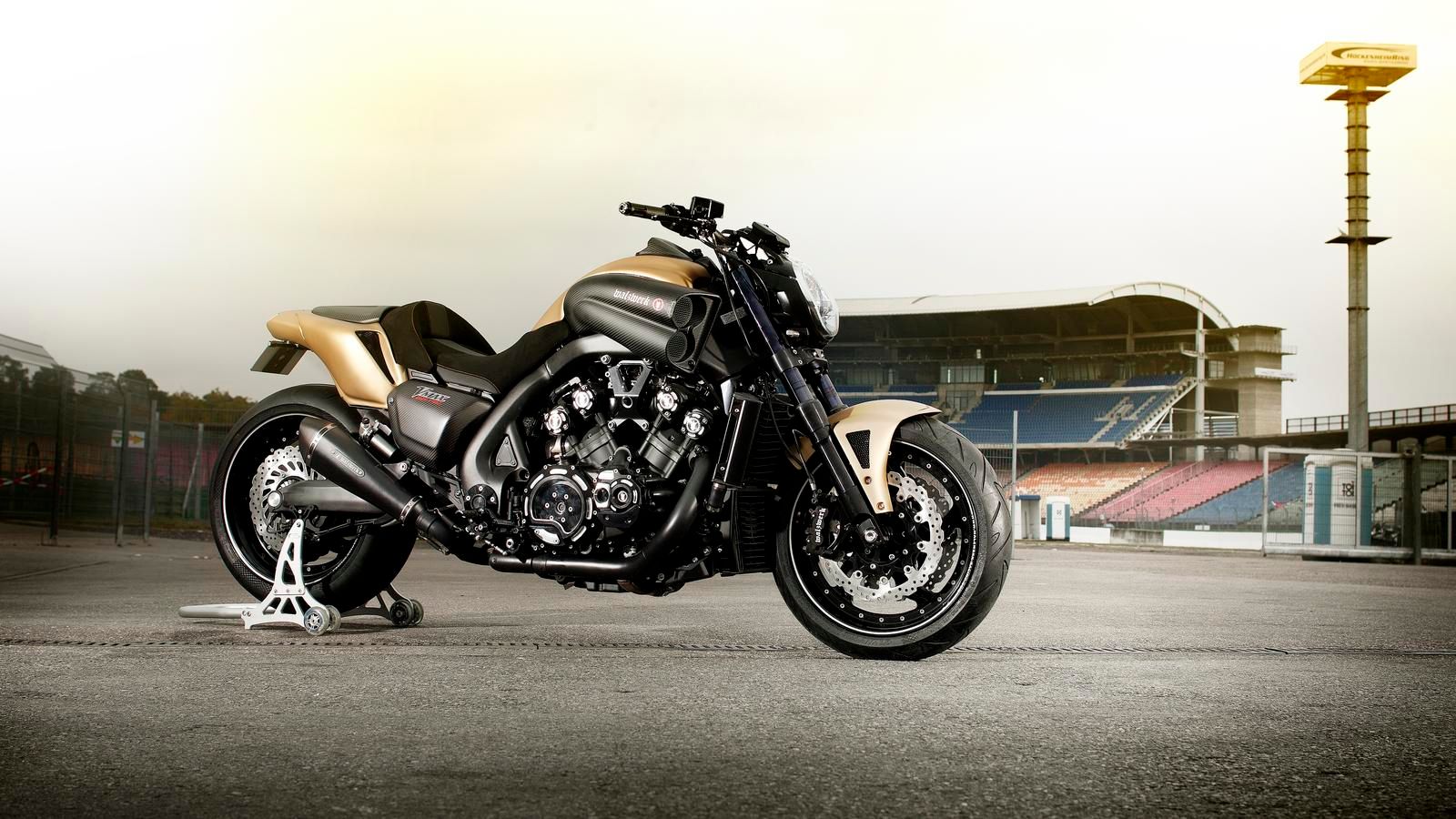 2012 Yamaha V-MAX Hyper Modified by Marcus Walz