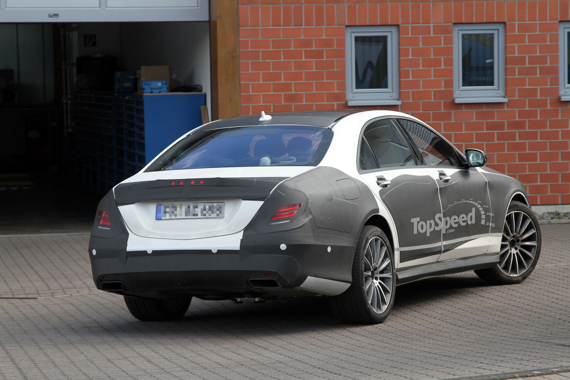 2014 Mercedes-Benz S63 AMG 4MATIC