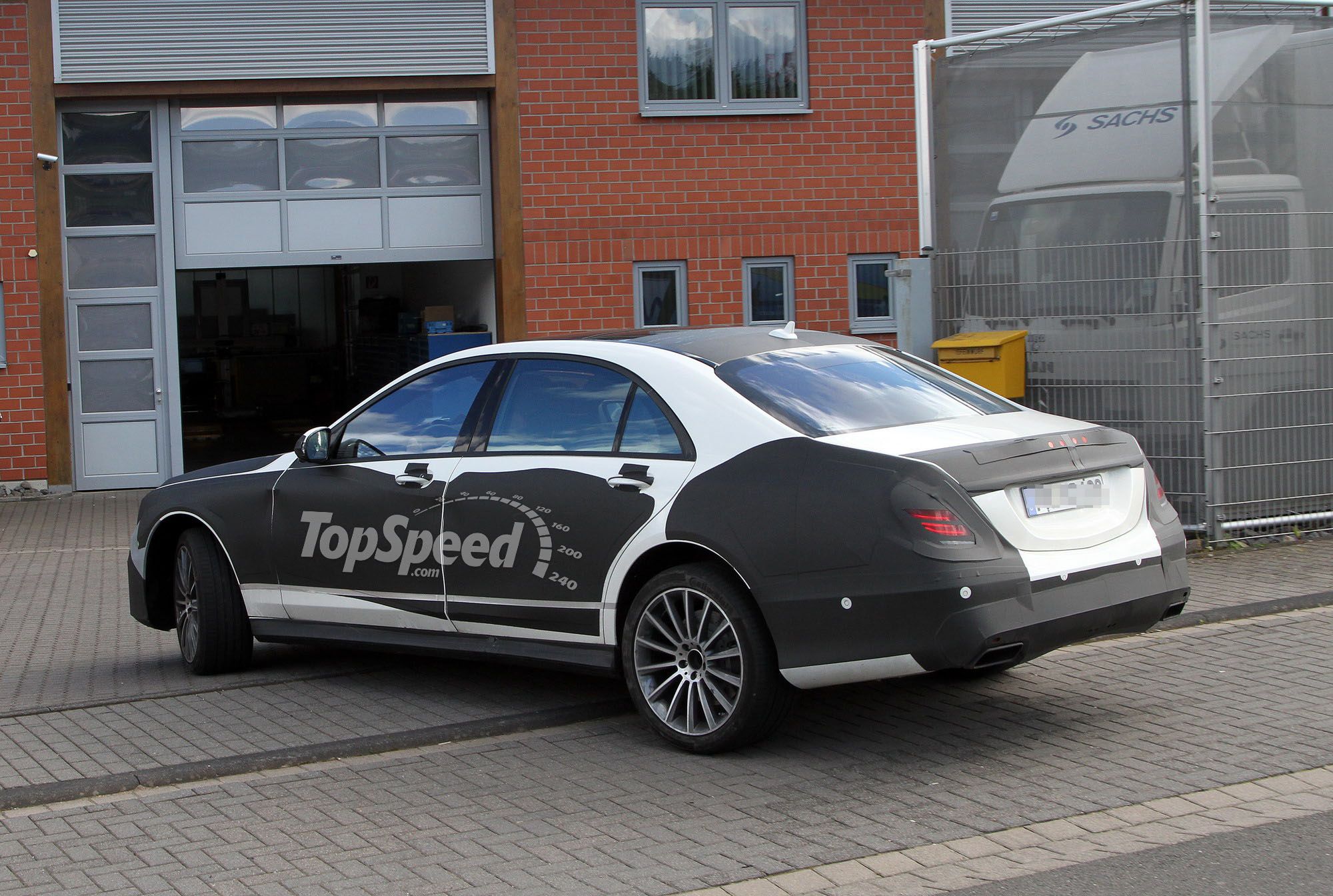 2014 Mercedes-Benz S63 AMG 4MATIC