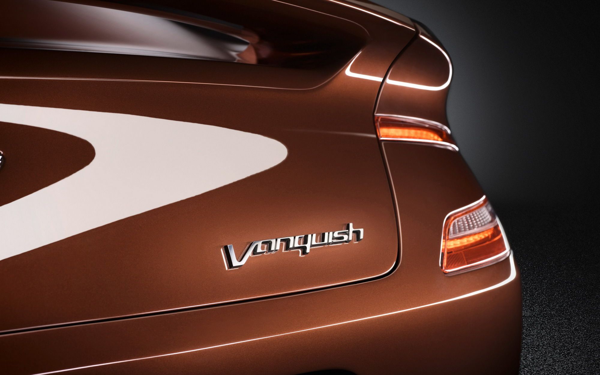 2014 - 2015 Aston Martin Vanquish