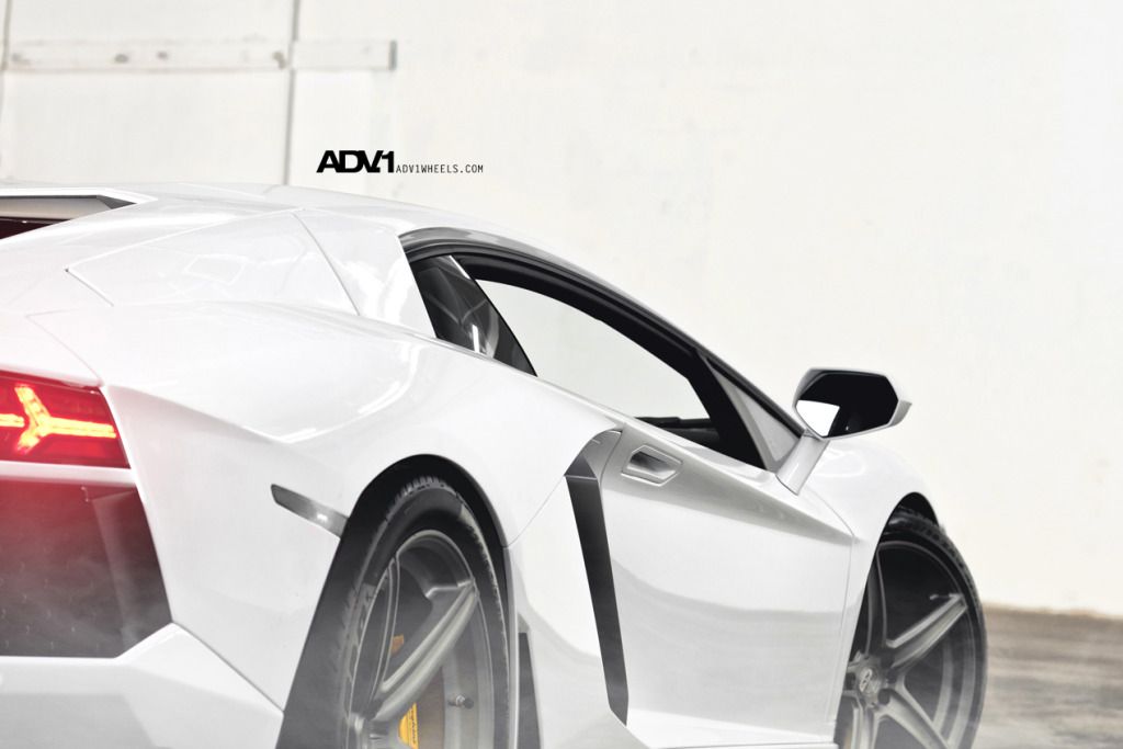  Lamborghini Aventador by ADV.1 wheels