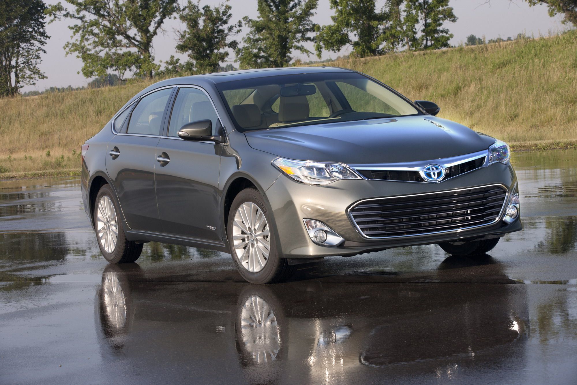 2013 Toyota Avalon Hybrid