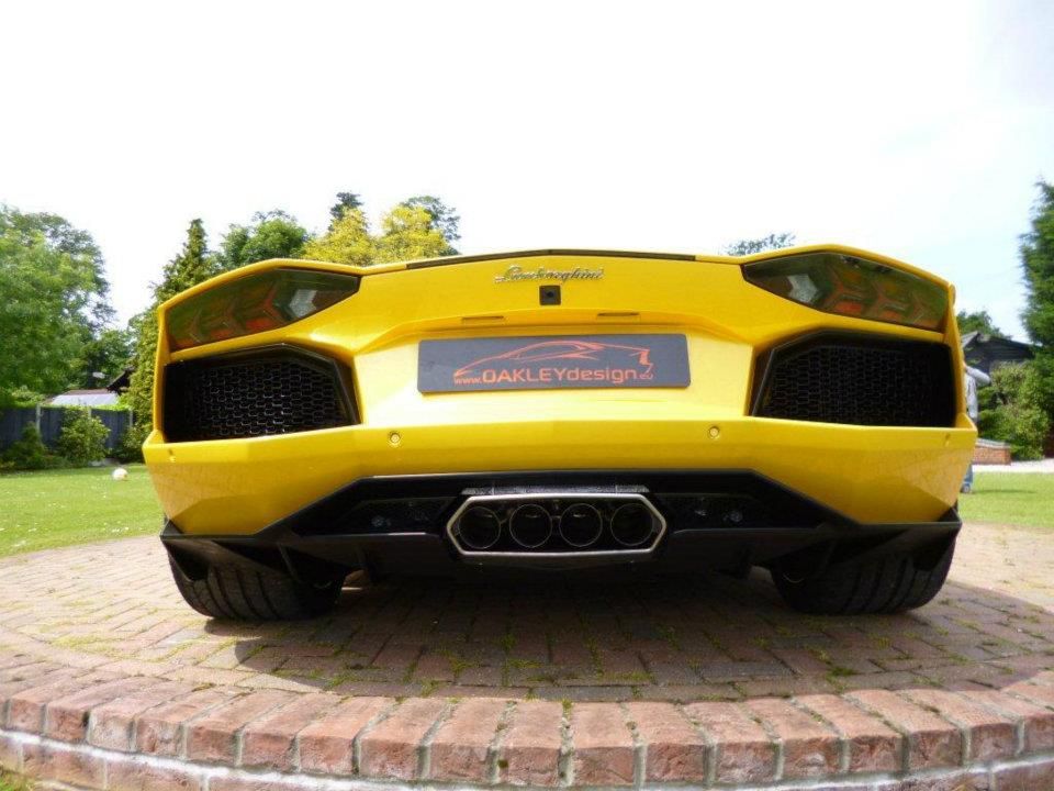 2012 Lamborghini Aventador 