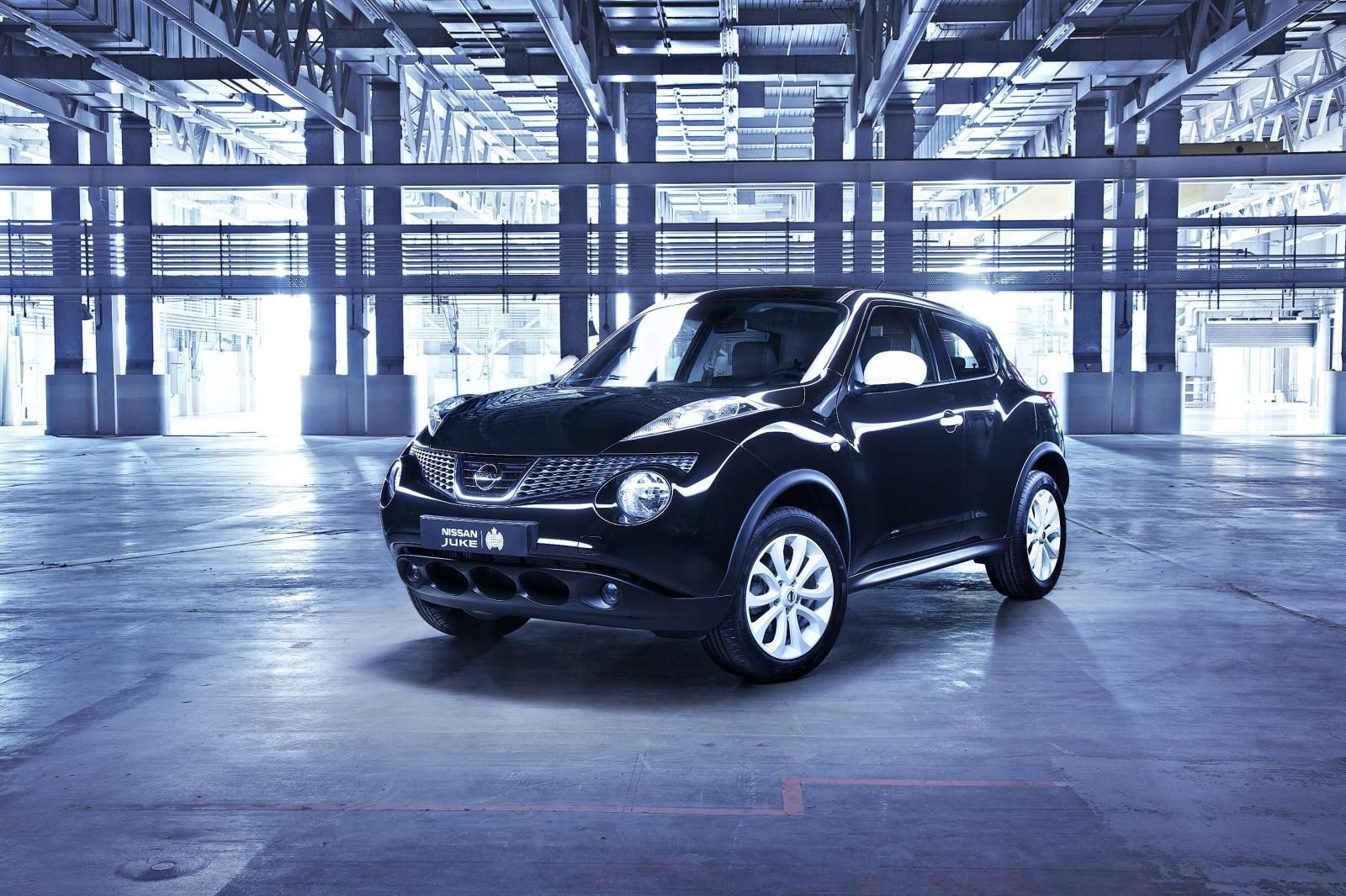 2012 Nissan Juke Box