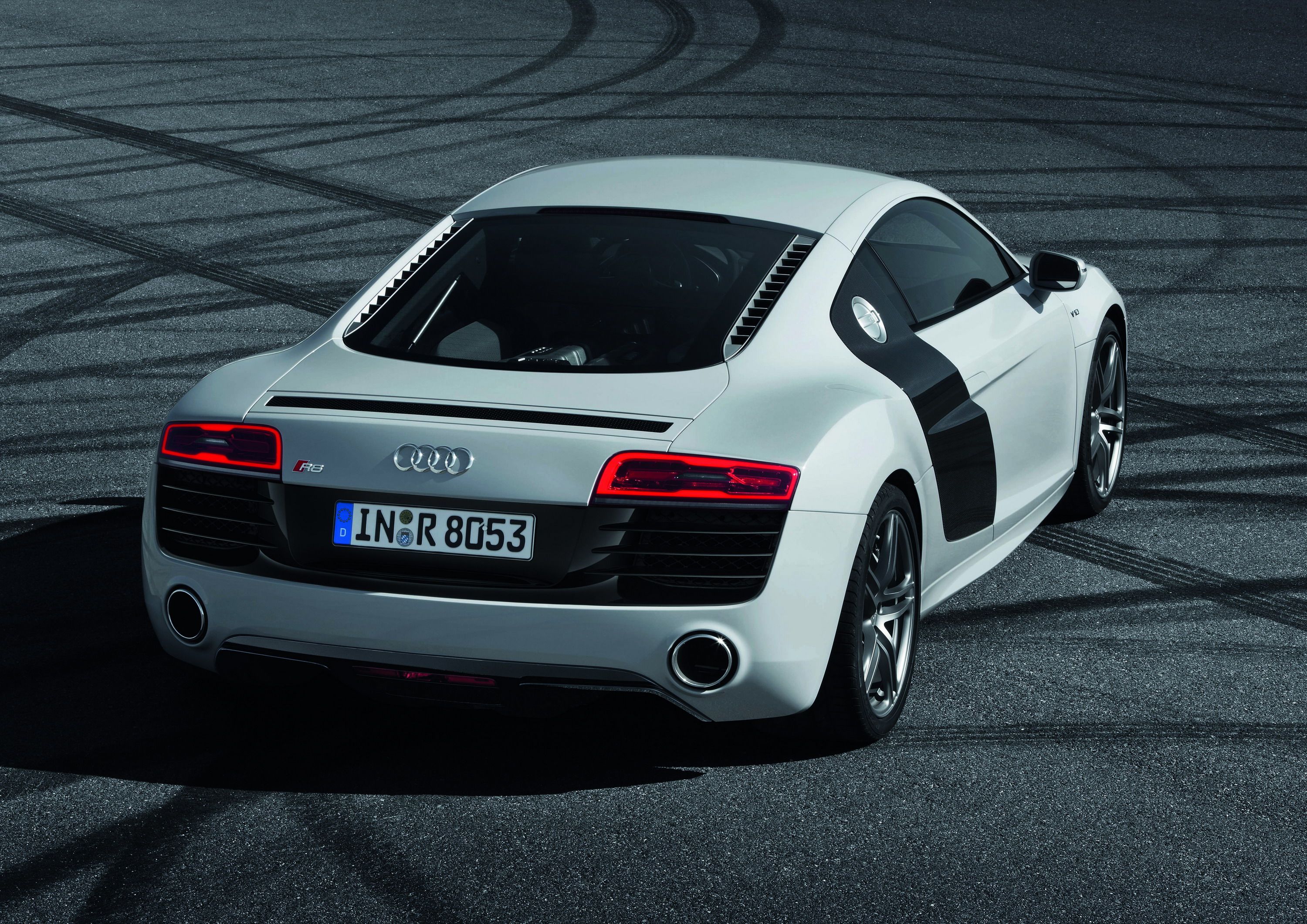 2014 - 2015 Audi R8 V10