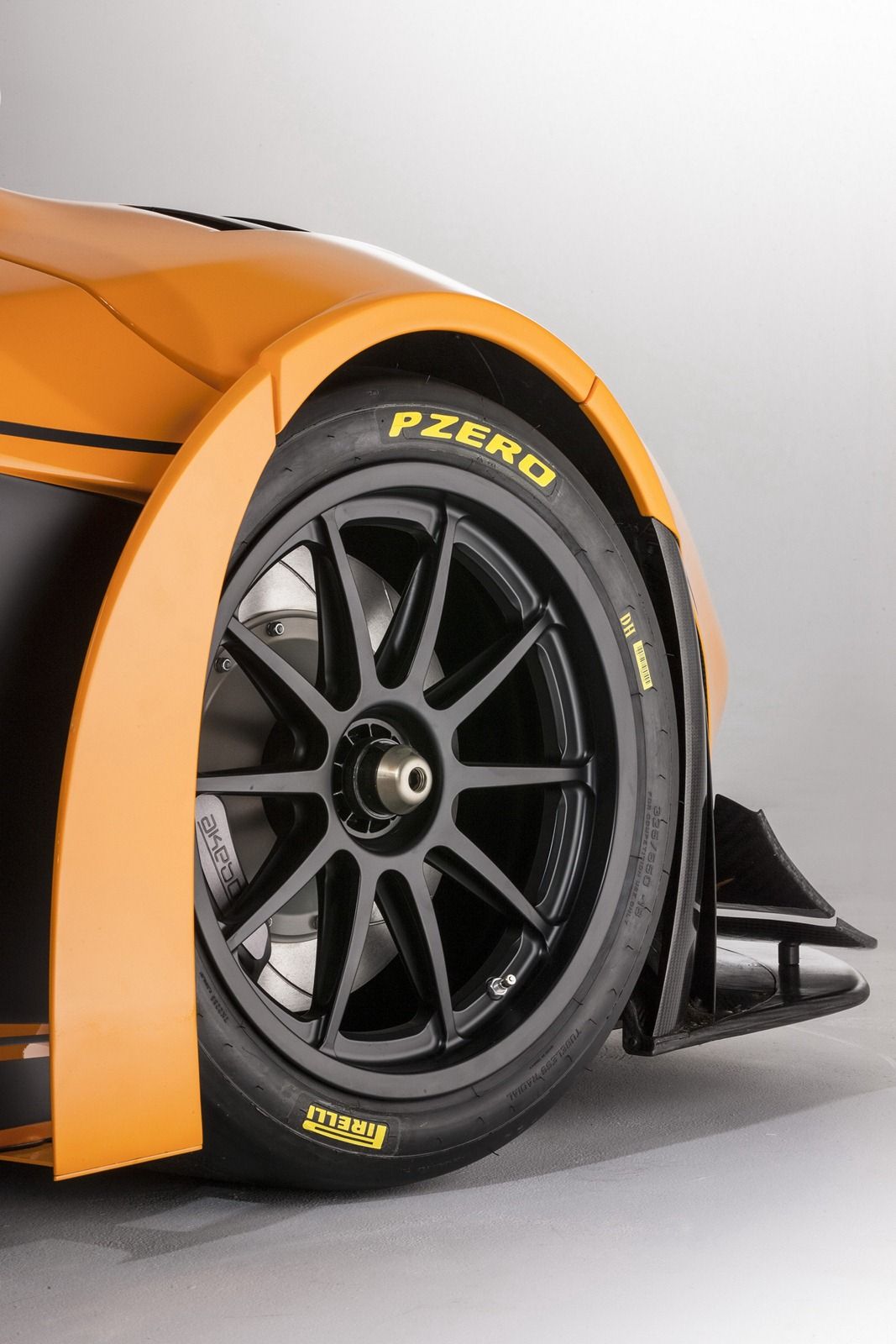 2013 McLaren 12C Can-Am Edition