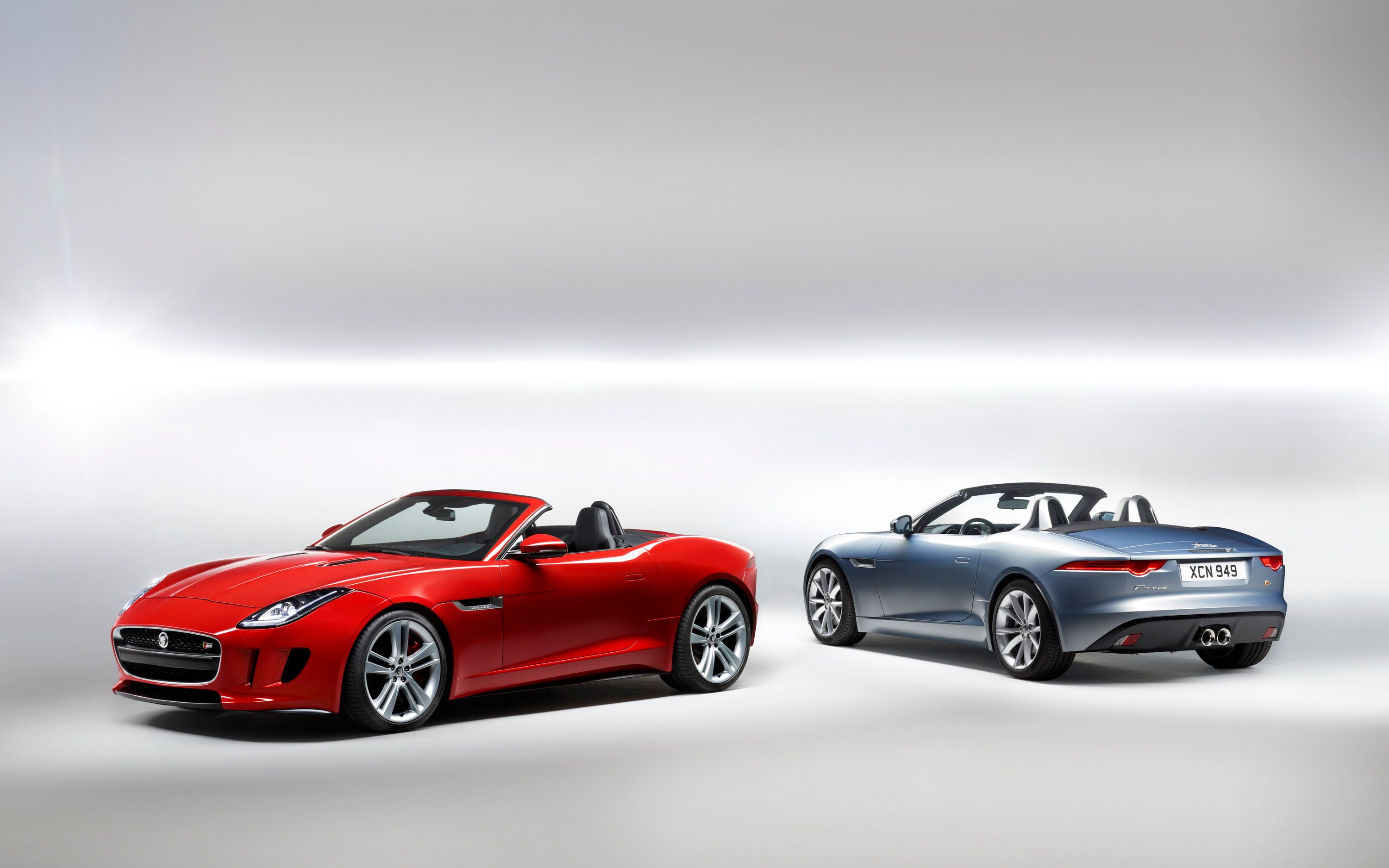 2013 Jaguar F-Type Roadster