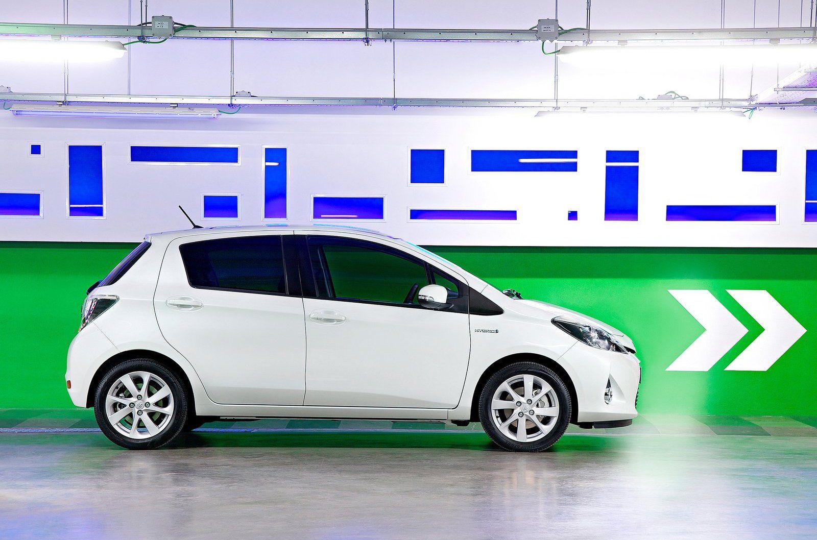 2012 Toyota Yaris Hybrid