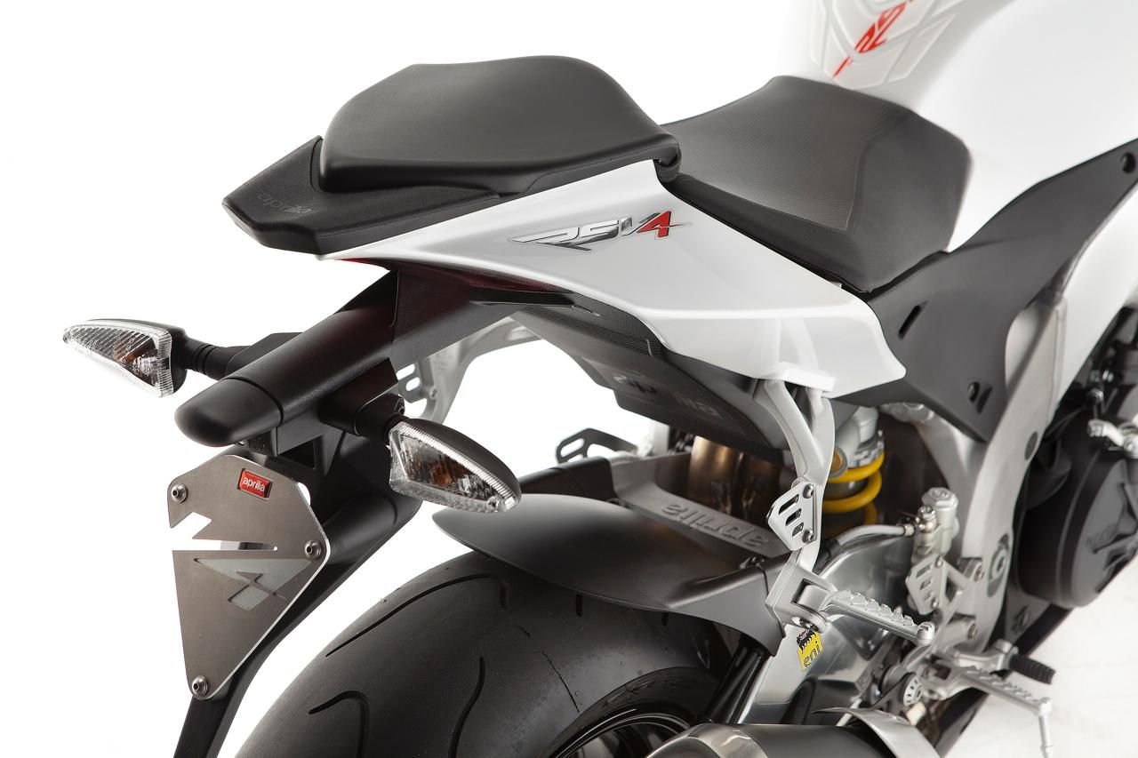 2013 Aprilia RSV4 R APRC