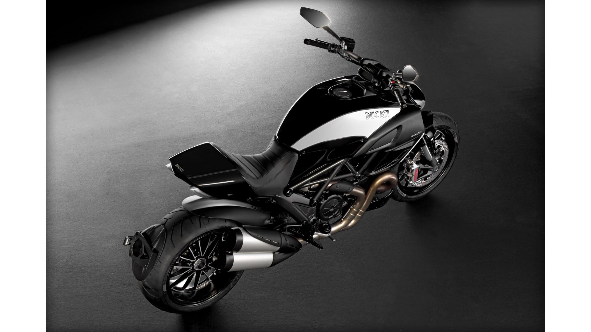 2013 Ducati Diavel Cromo