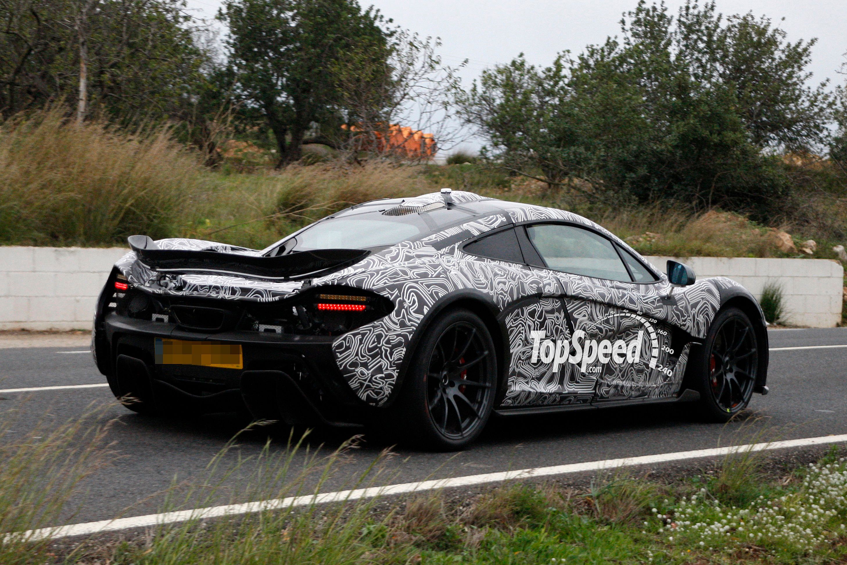 2014 McLaren P1