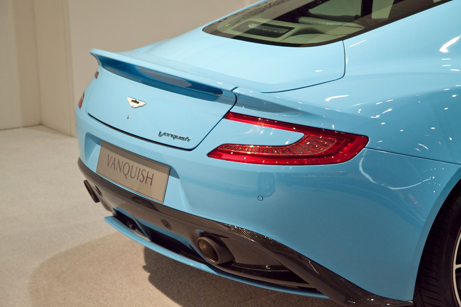 2014 - 2015 Aston Martin Vanquish