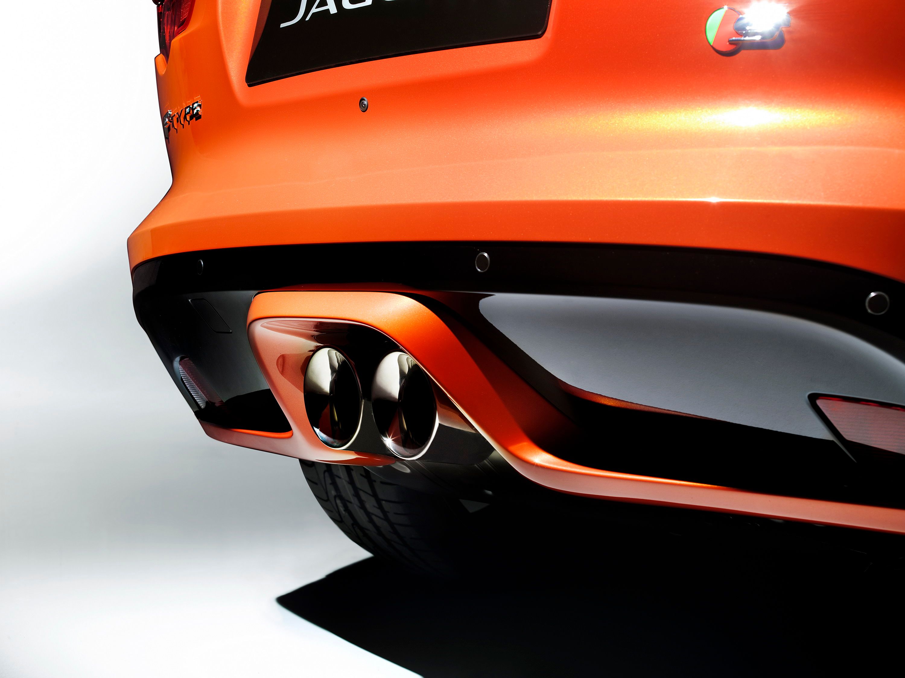 2013 Jaguar F-Type Firesand