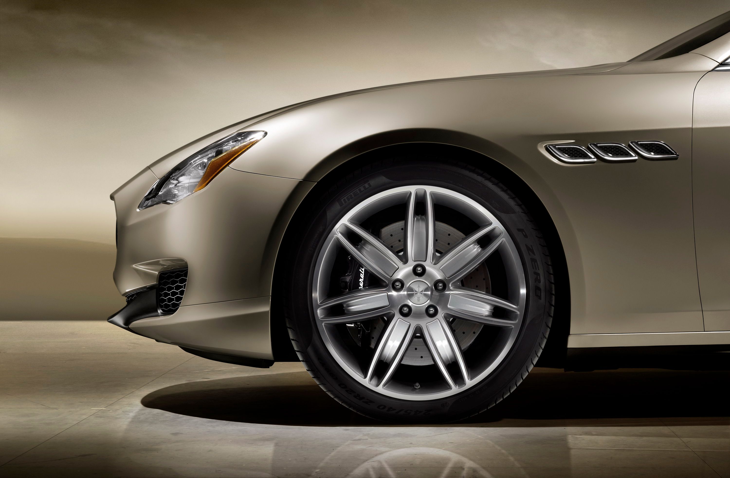 2014 - 2015 Maserati Quattroporte