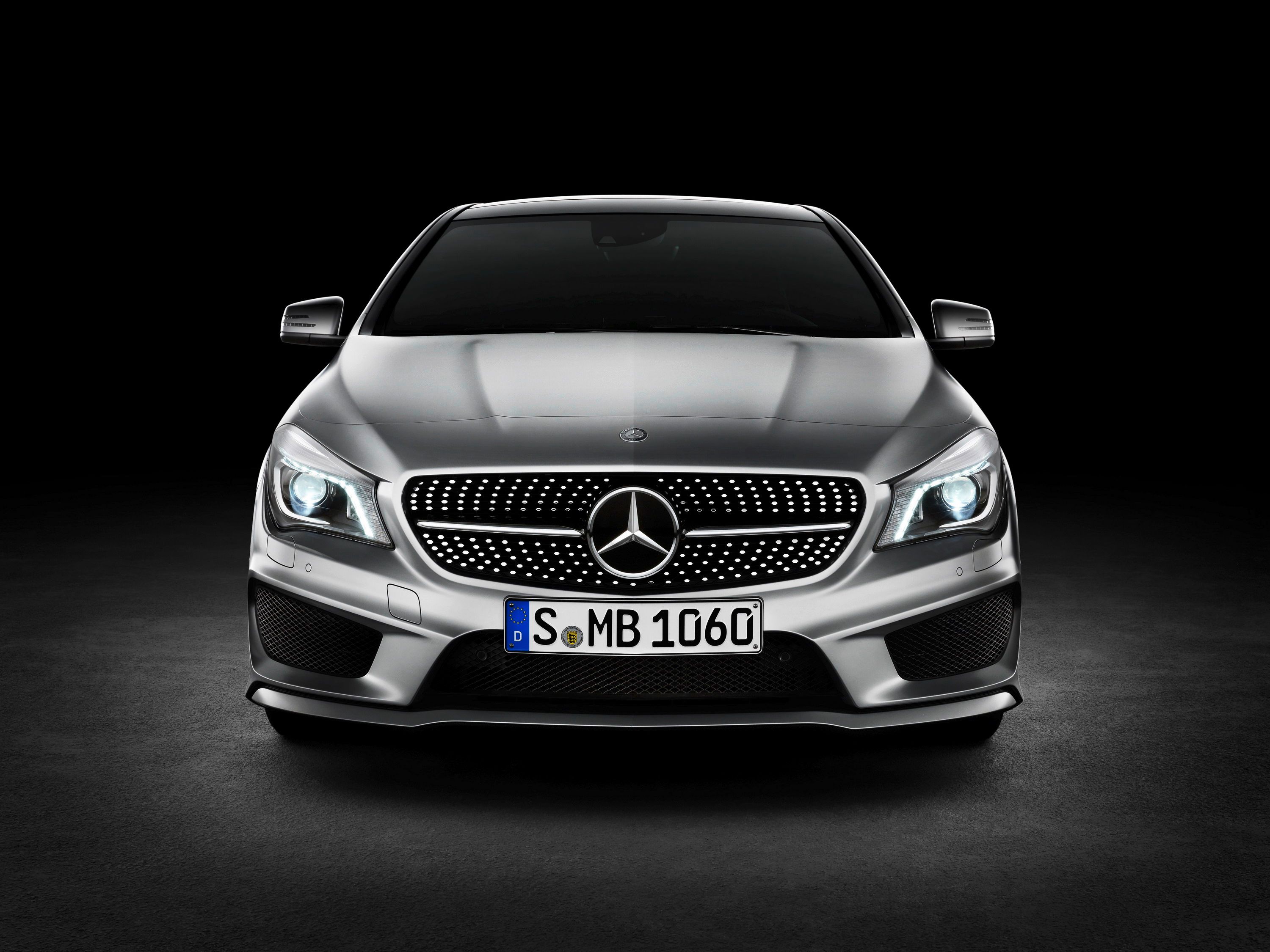 2014 - 2015 Mercedes CLA-Class