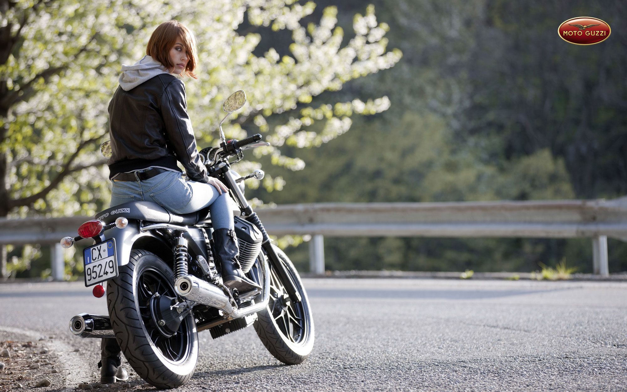 2013 Moto Guzzi V7 Stone