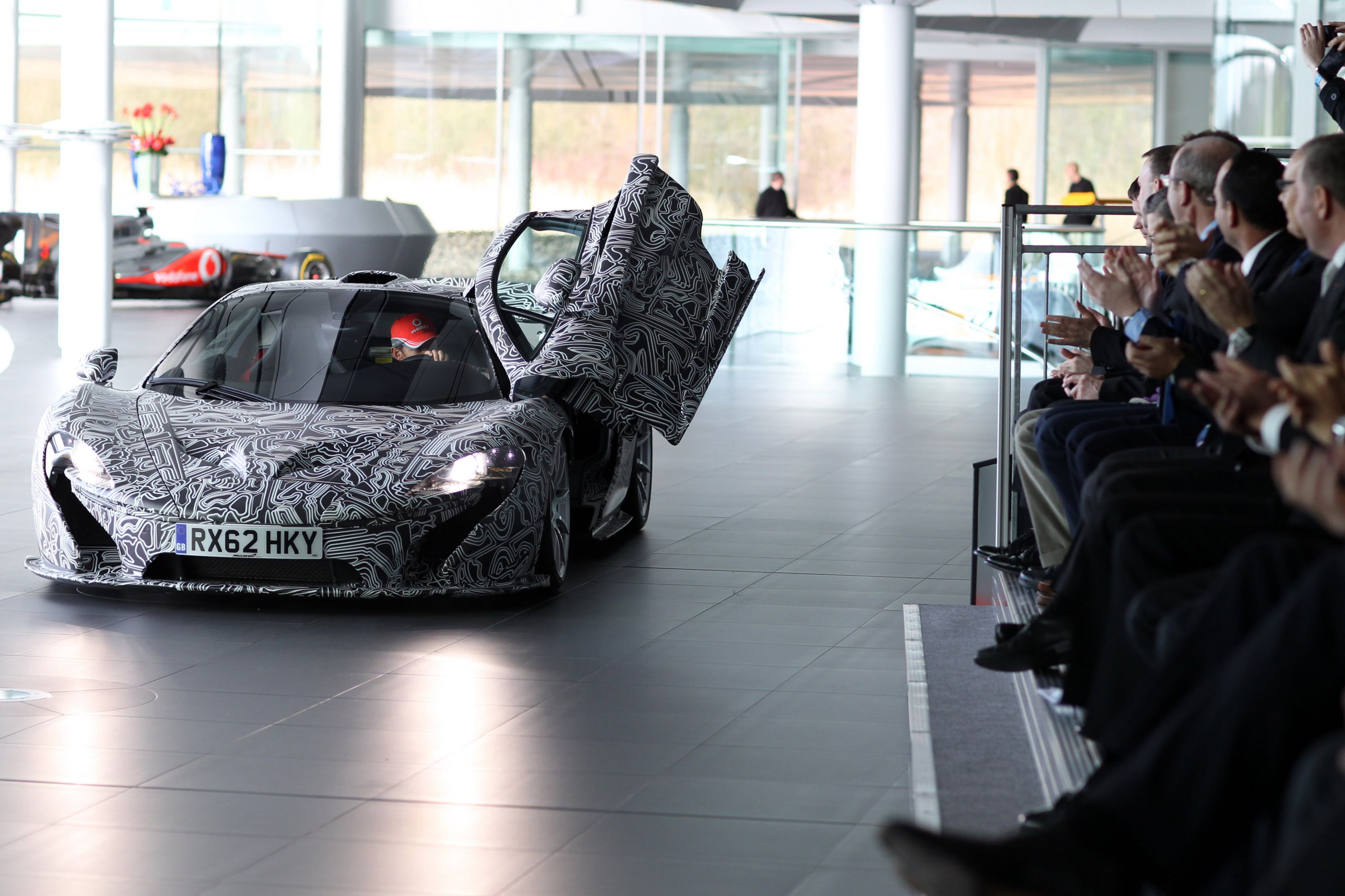 2014 McLaren P1