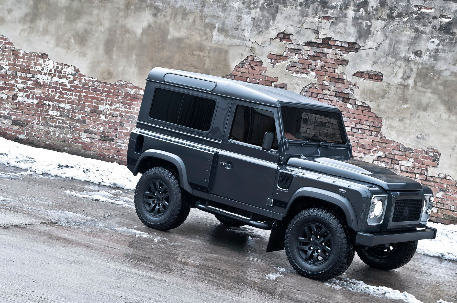 2013 Land Rover Defender Military Edition by Kahn Design