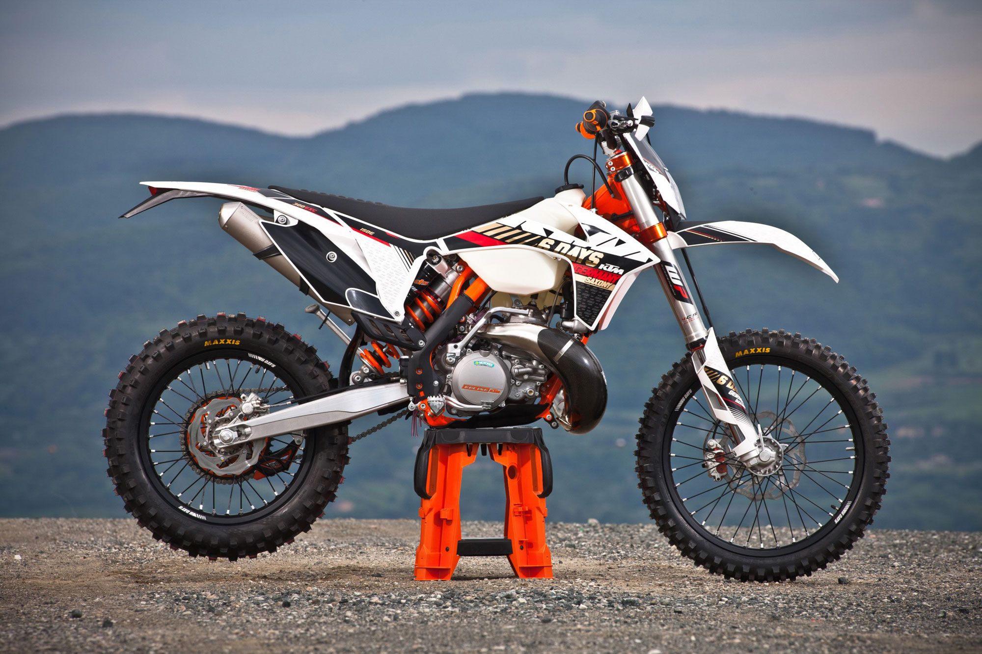 Ktm exc 300 2t deals six days