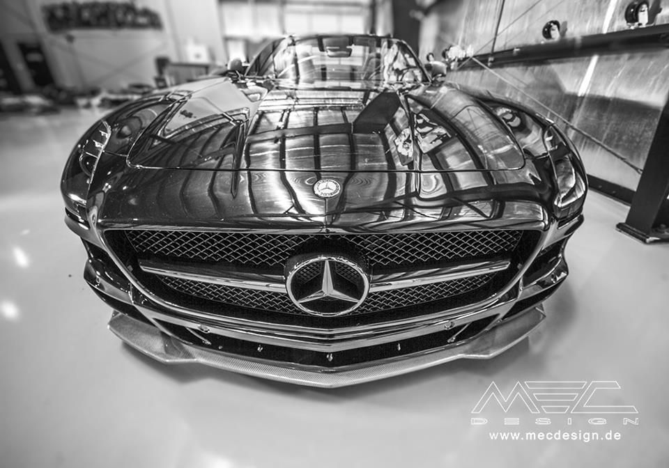 MEC Design Dresses up the Mercedes SLS AMG Roadster