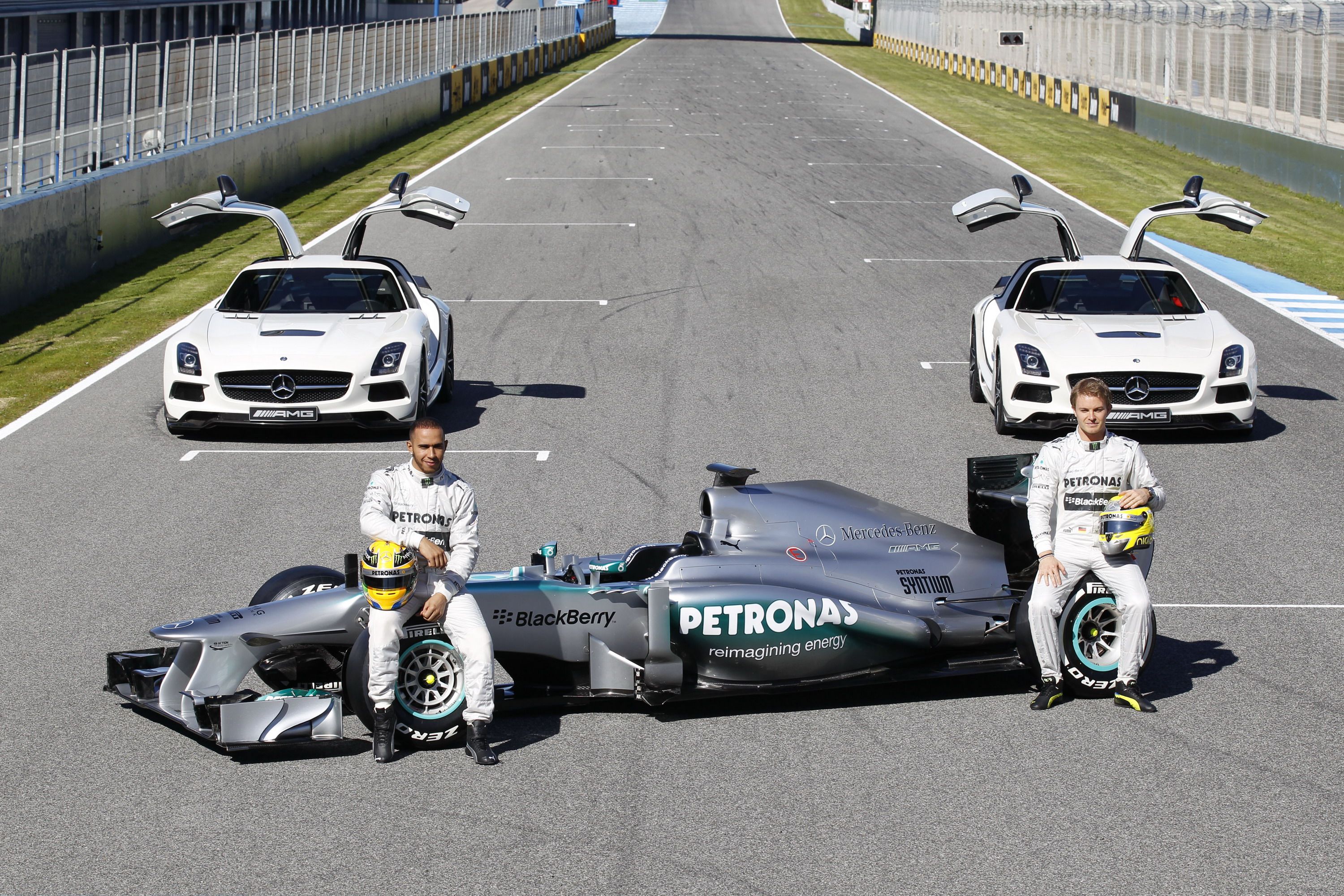 2013 Mercedes F1 W04