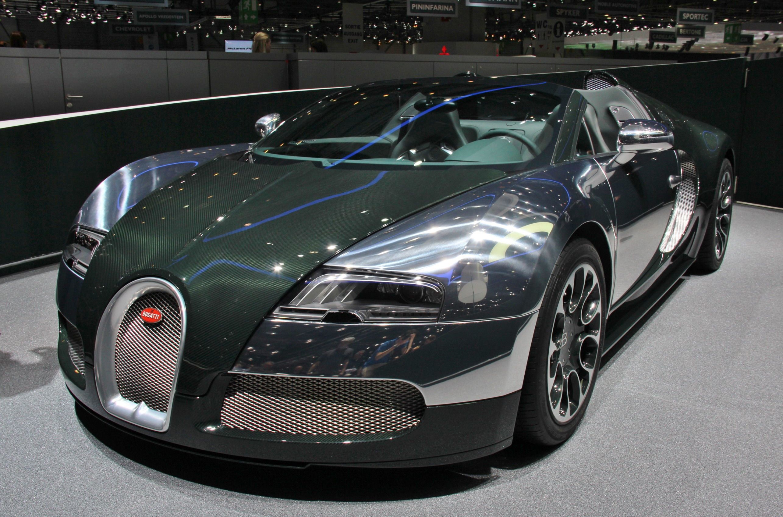 2013 Bugatti Veyron 16.4 Grand Sport Green Carbon