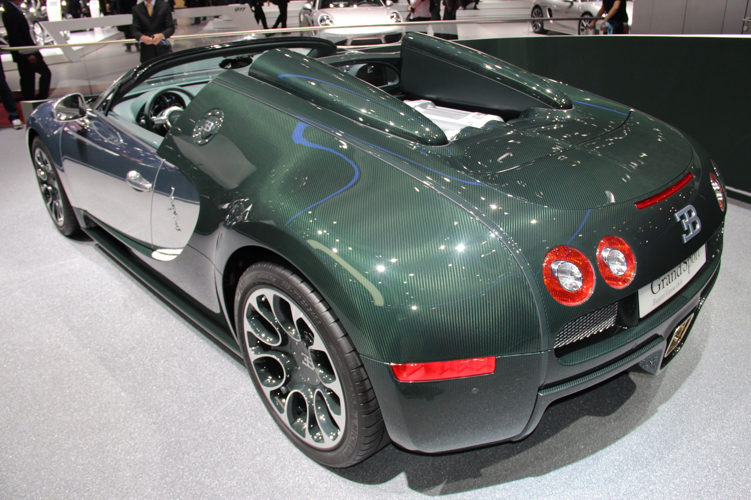 2013 Bugatti Veyron 16.4 Grand Sport Green Carbon