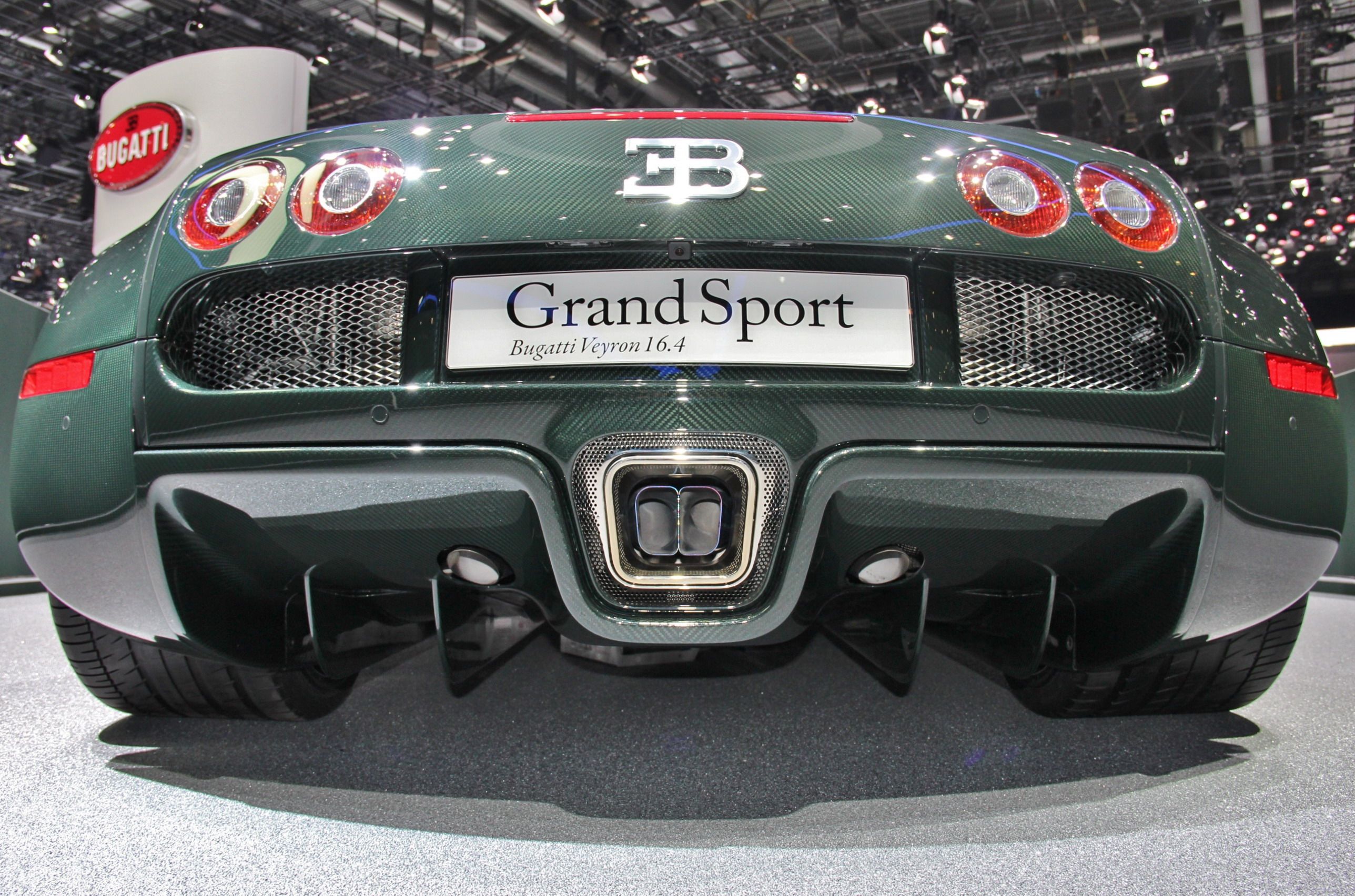 2013 Bugatti Veyron 16.4 Grand Sport Green Carbon