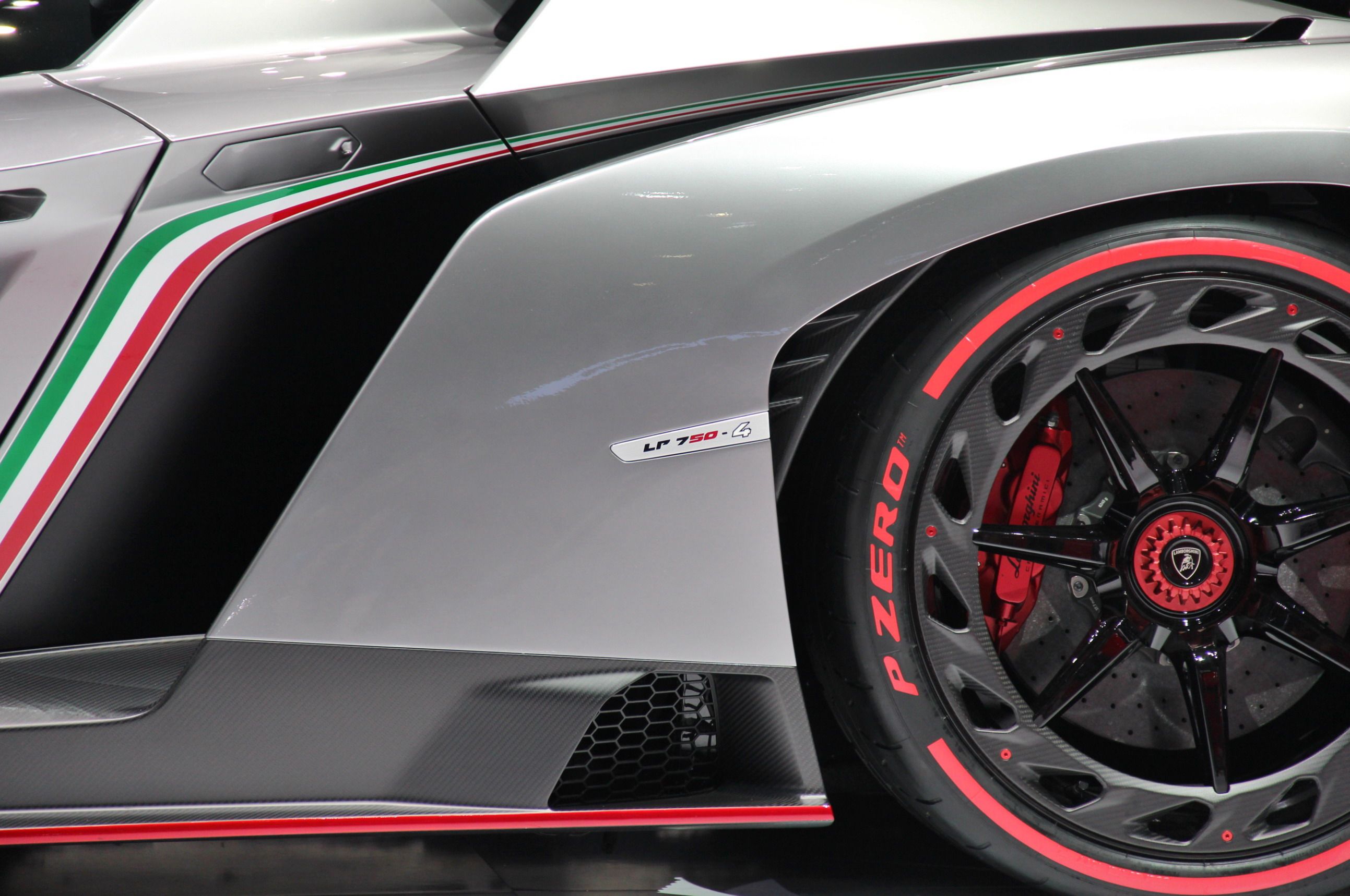 2013 Lamborghini Veneno