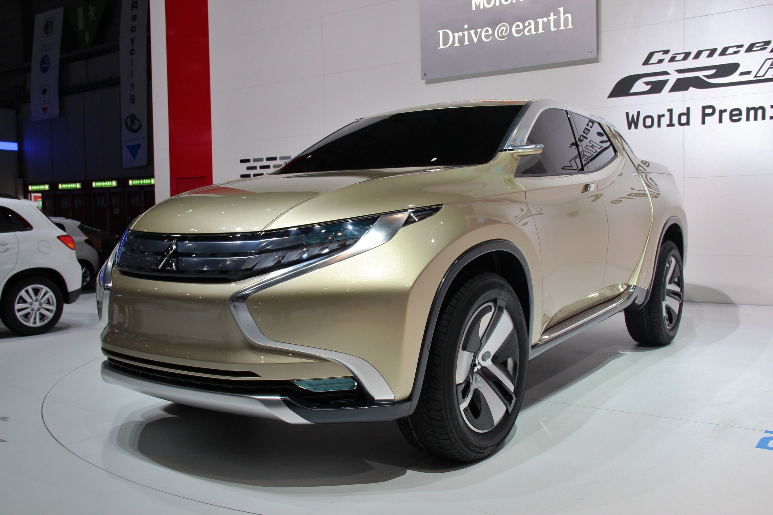 2013 Mitsubishi GR-HEV Concept