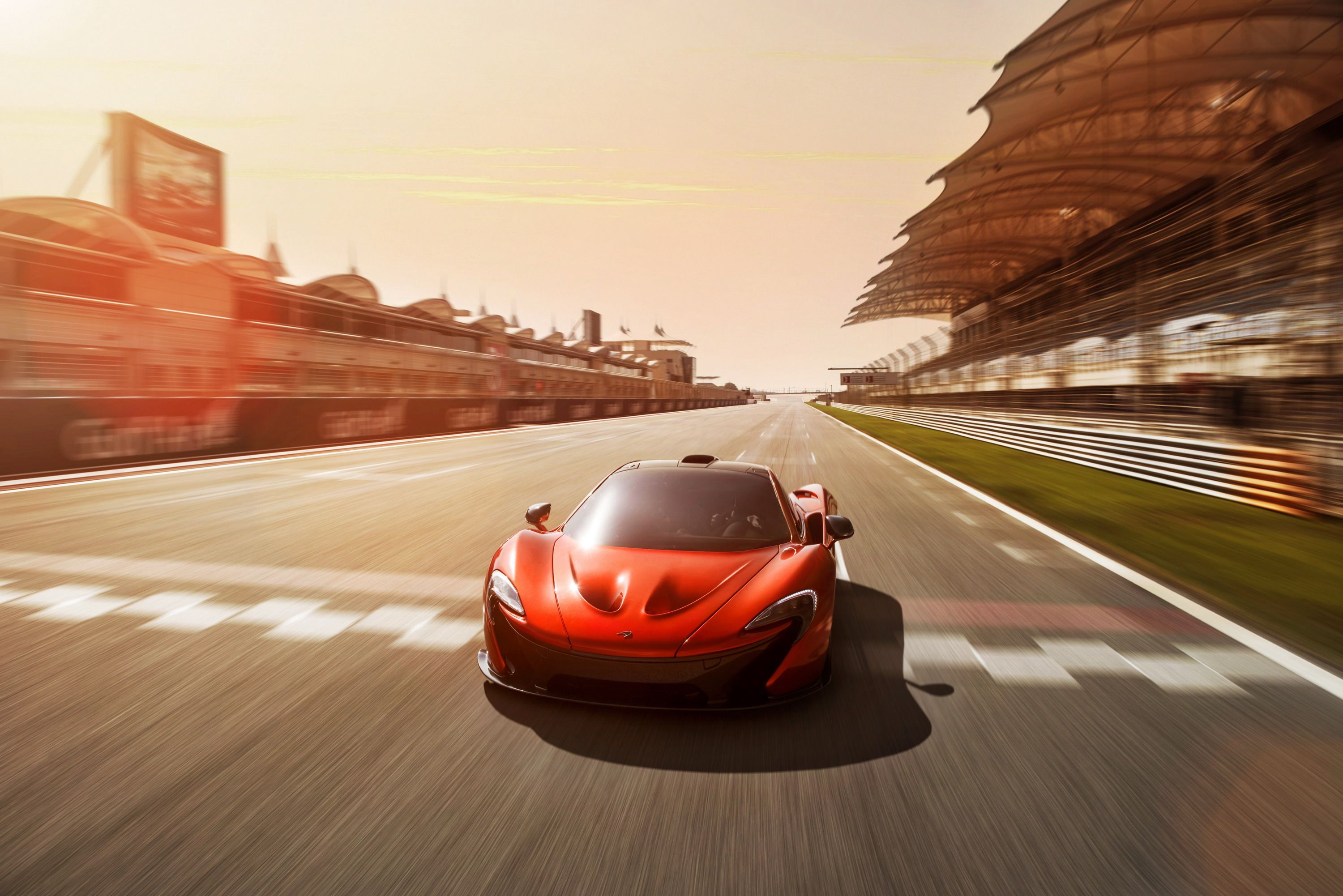 2014 McLaren P1