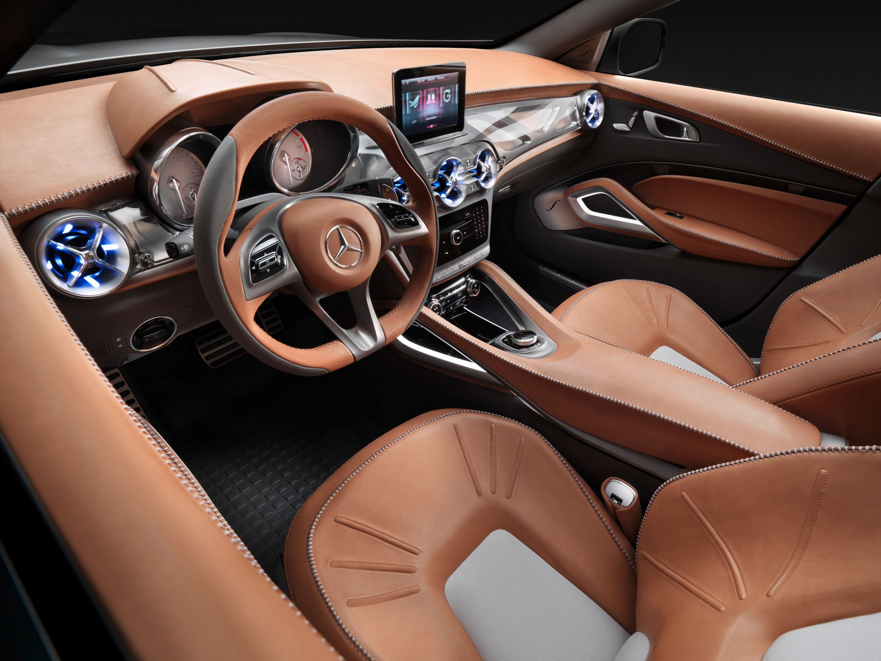 2015 Mercedes-Benz Concept GLA