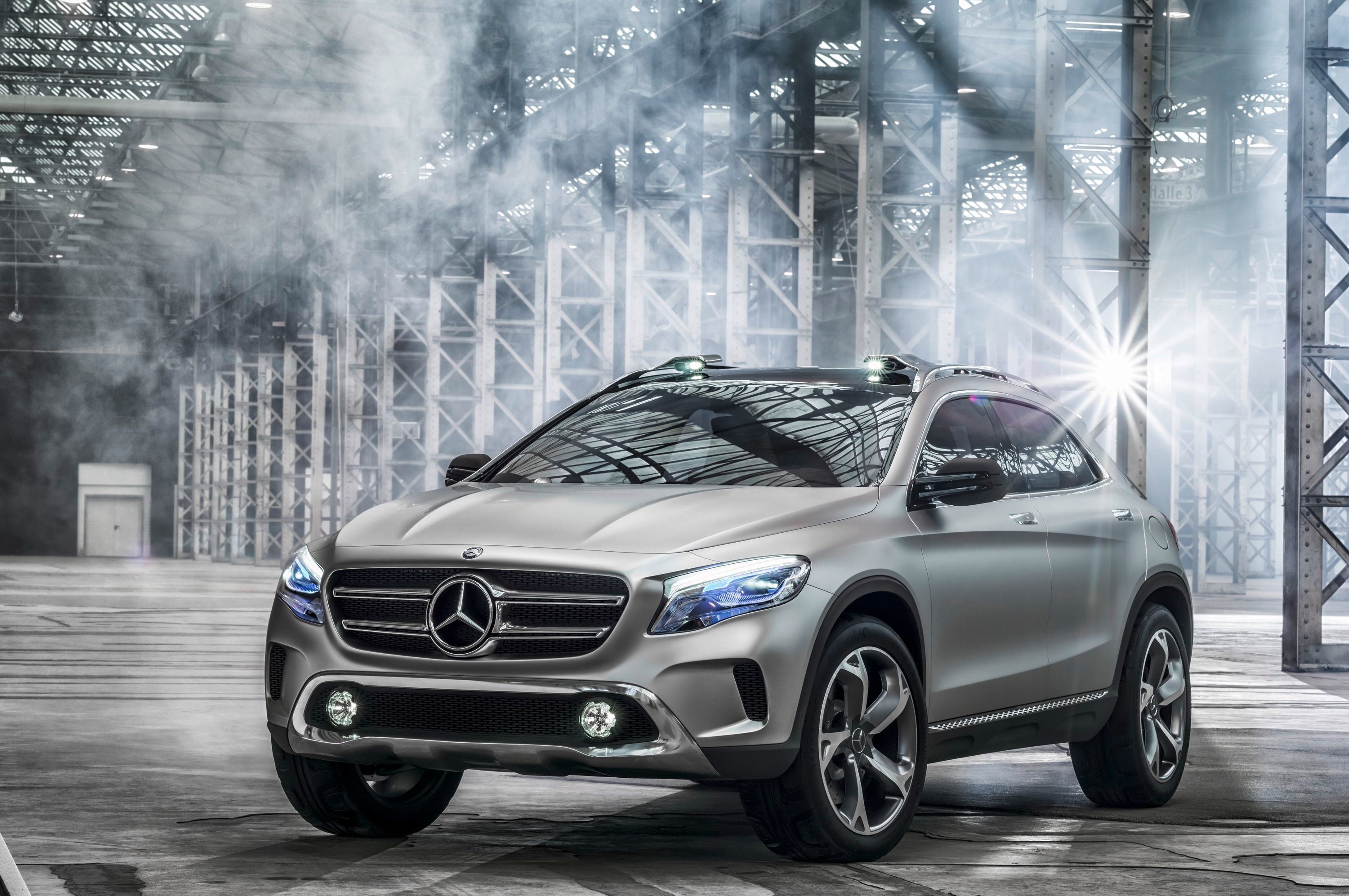 2015 Mercedes-Benz Concept GLA