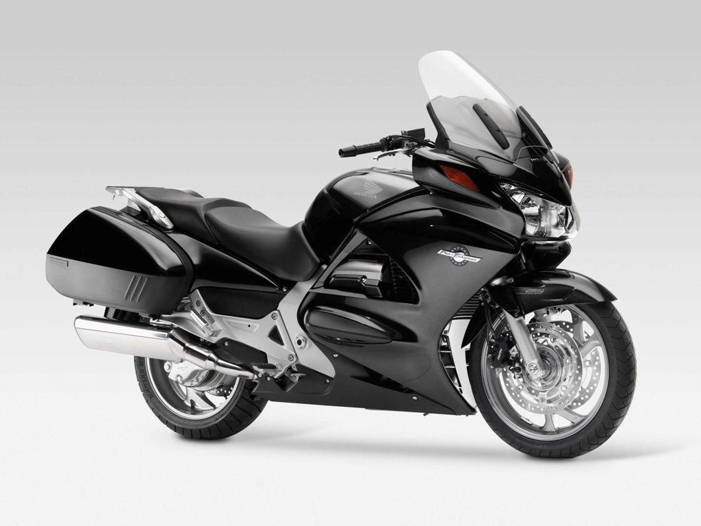 2013 Honda ST1300A