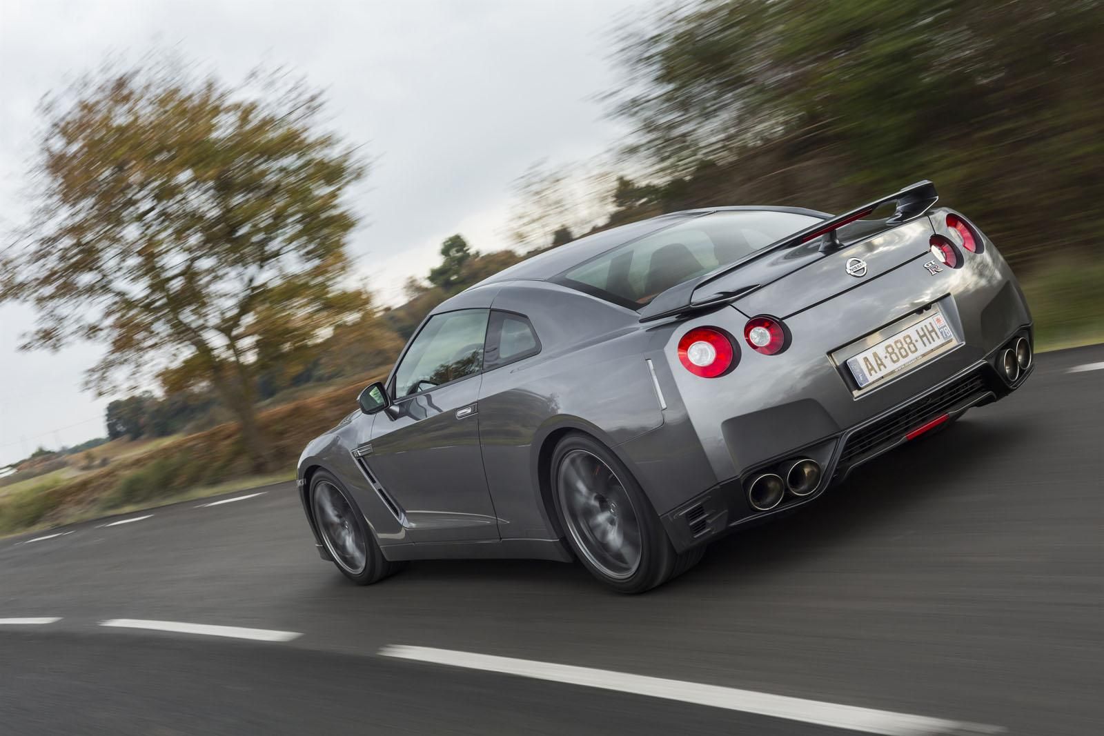 2014 Nissan GT-R Gentleman Edition