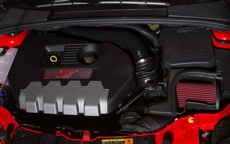 2013 Ford Focus ST by Roush Performance