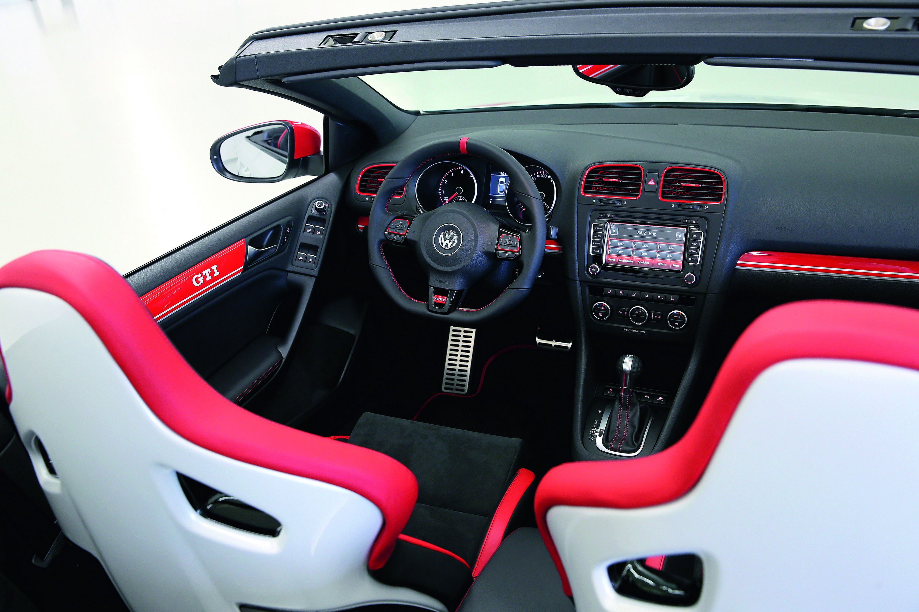 2013 Volkswagen Golf GTI Cabrio Austria