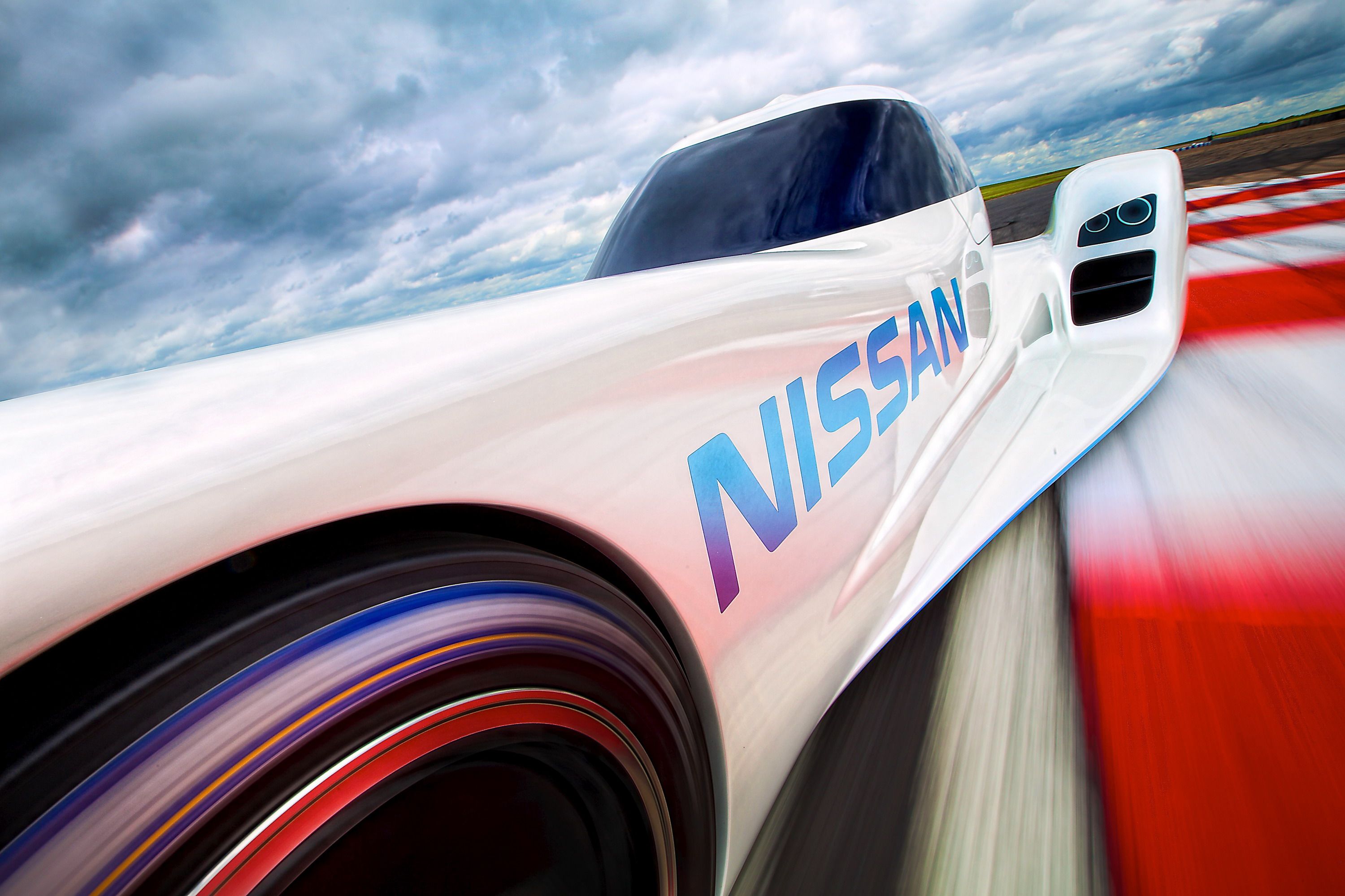 2014 Nissan ZEOD RC