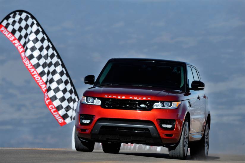 Range Rover Sport Breaks Records at Pikes Peak