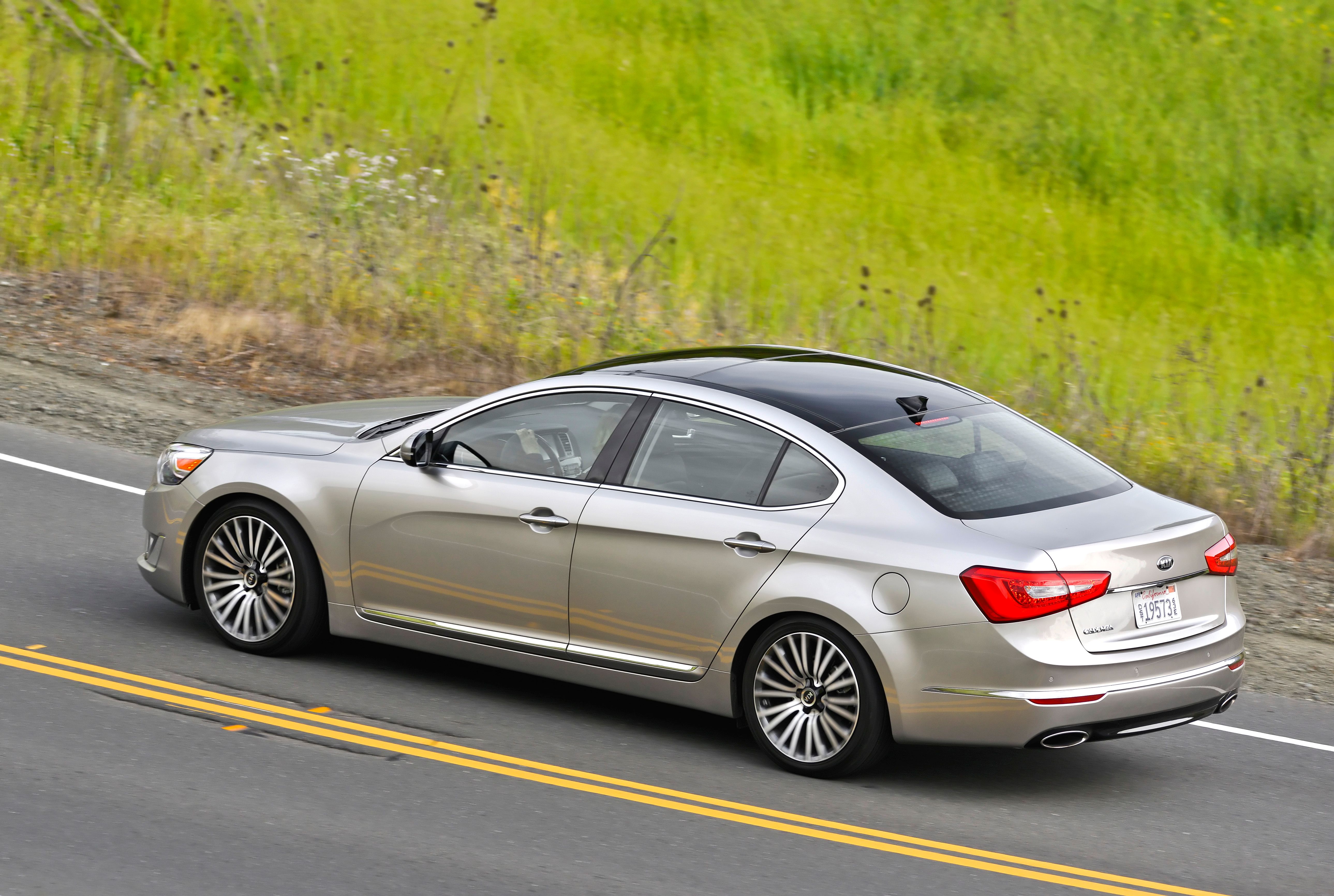 2014 - 2015 Kia Cadenza