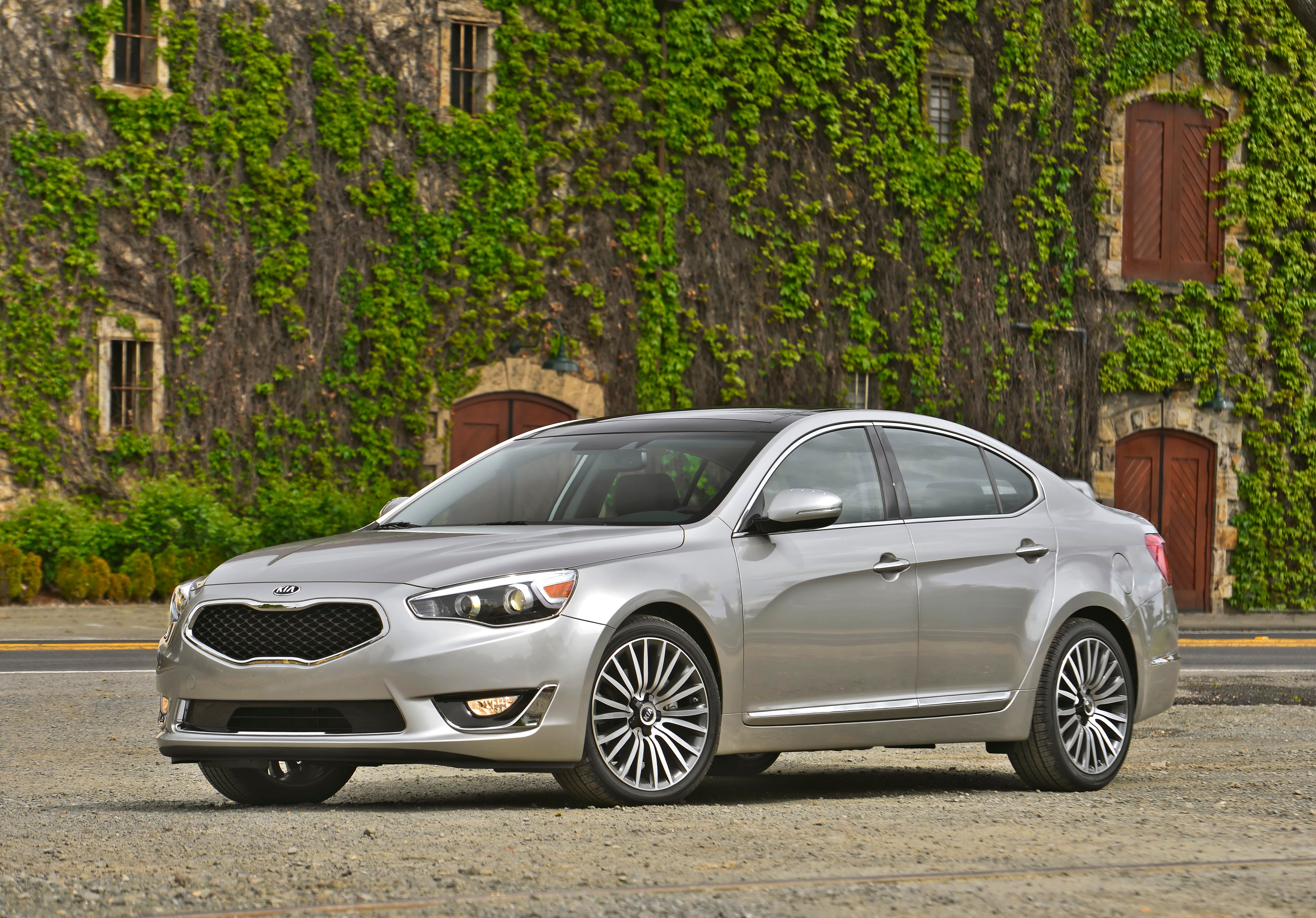 2014 - 2015 Kia Cadenza