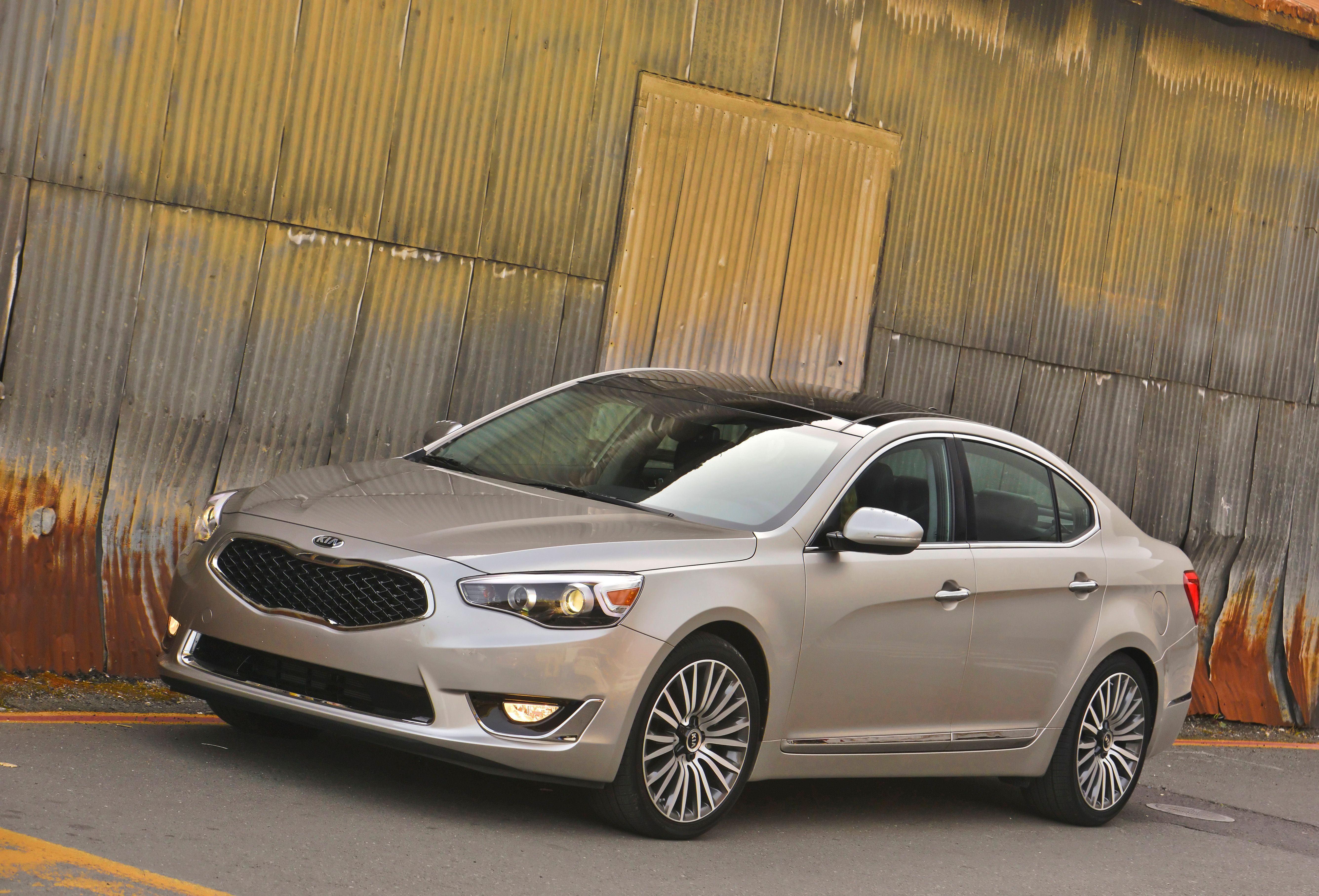 2014 - 2015 Kia Cadenza